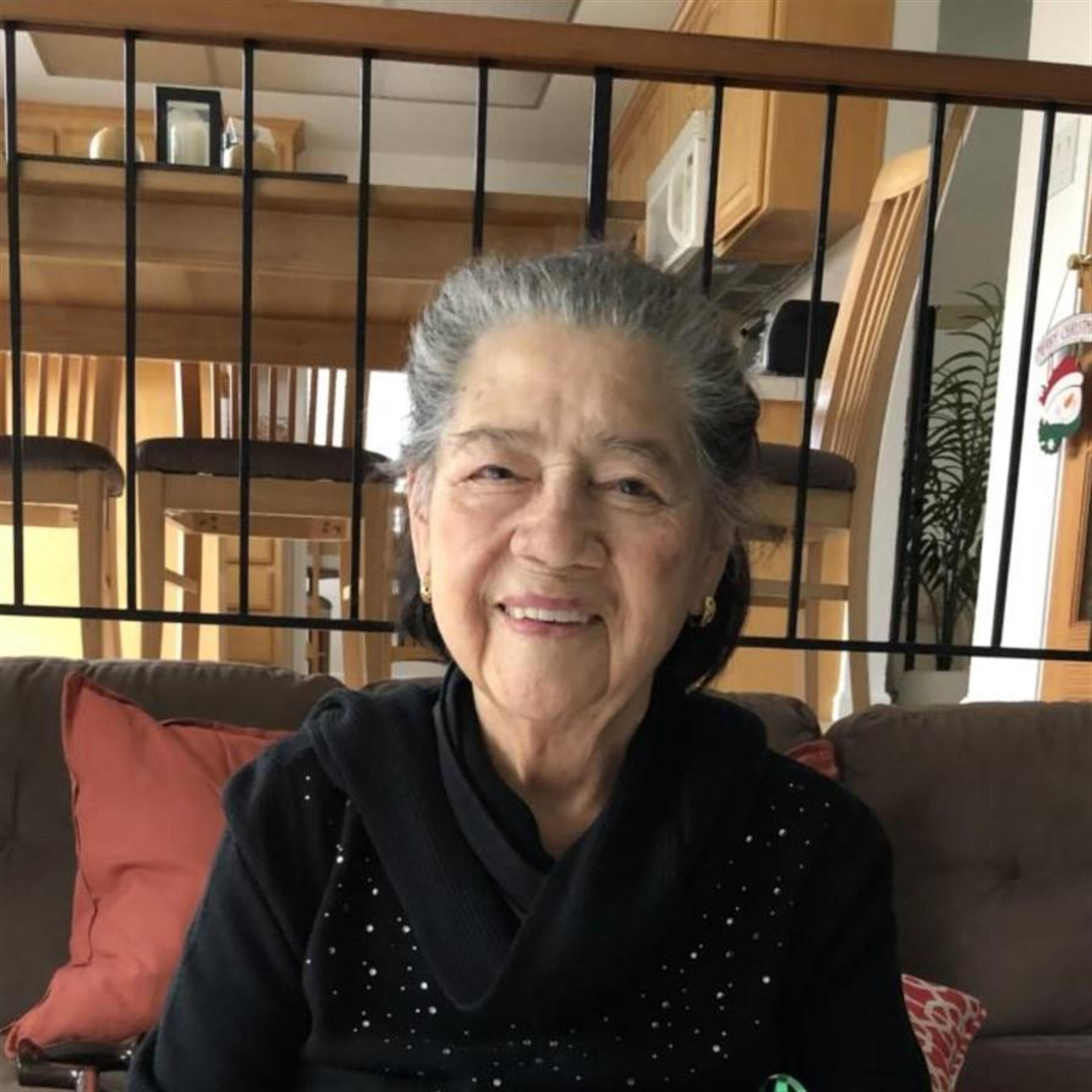 Adelina Yolanda Estrada Hurtado