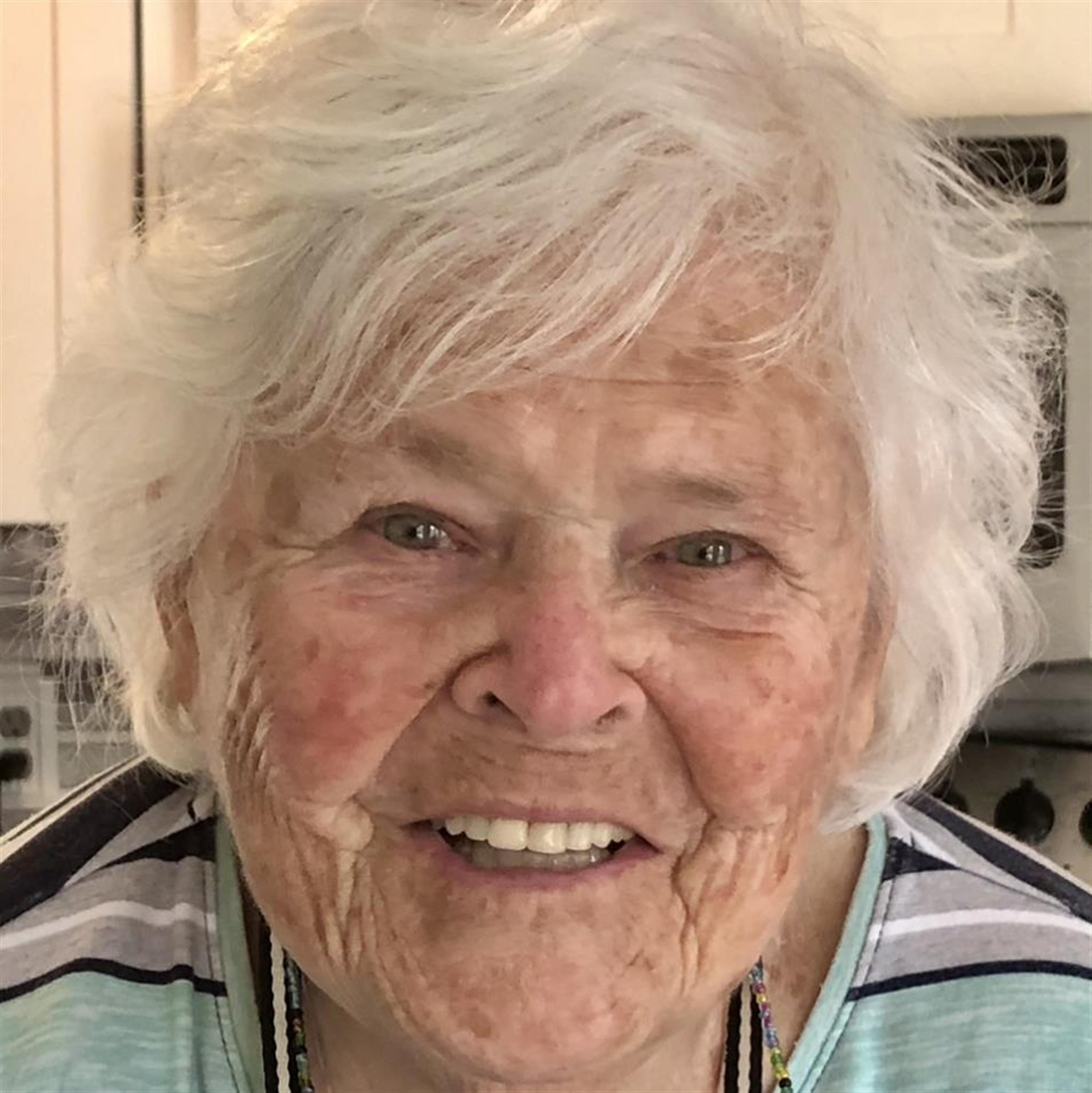 Dorothy Hunter