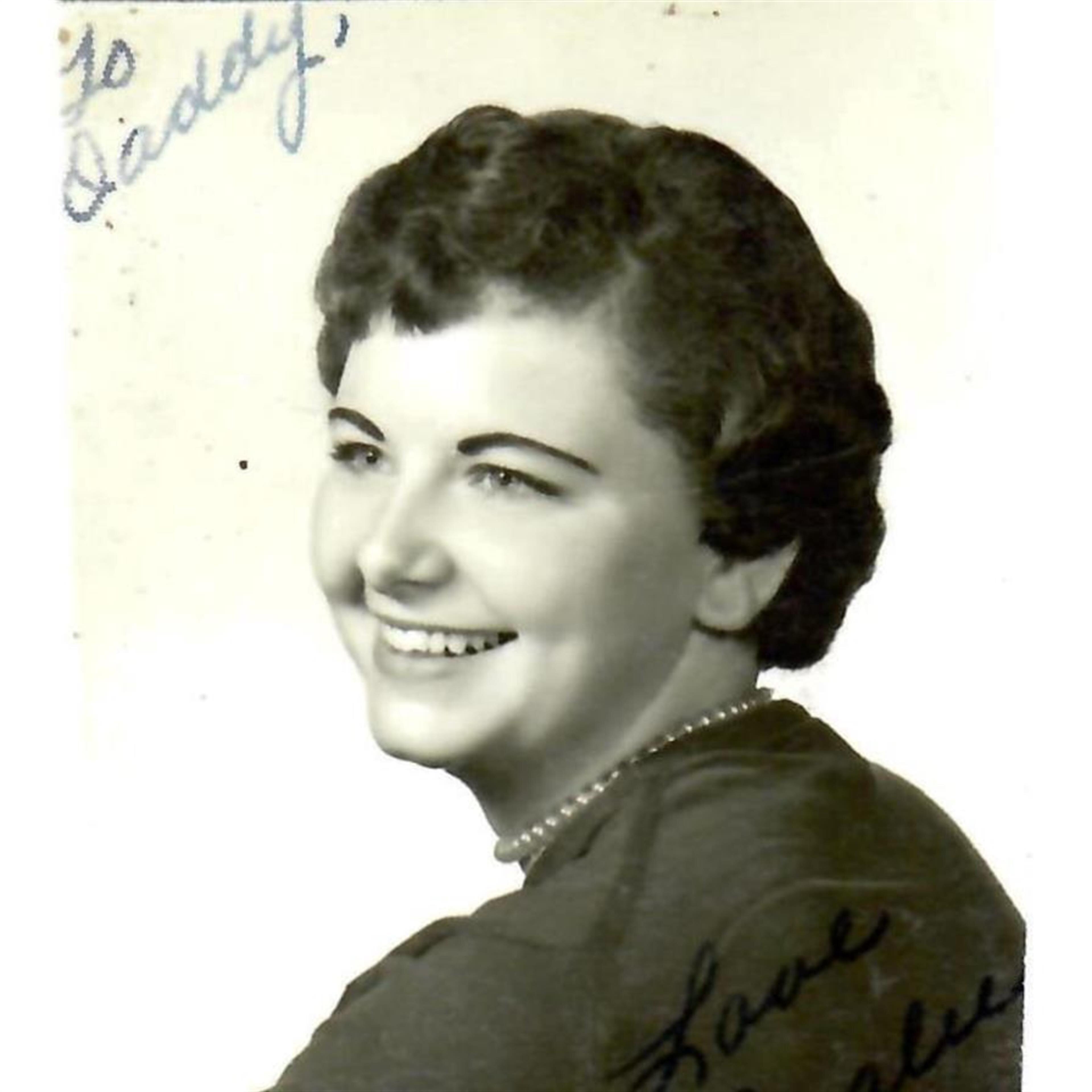 Rosalee Camille Markland