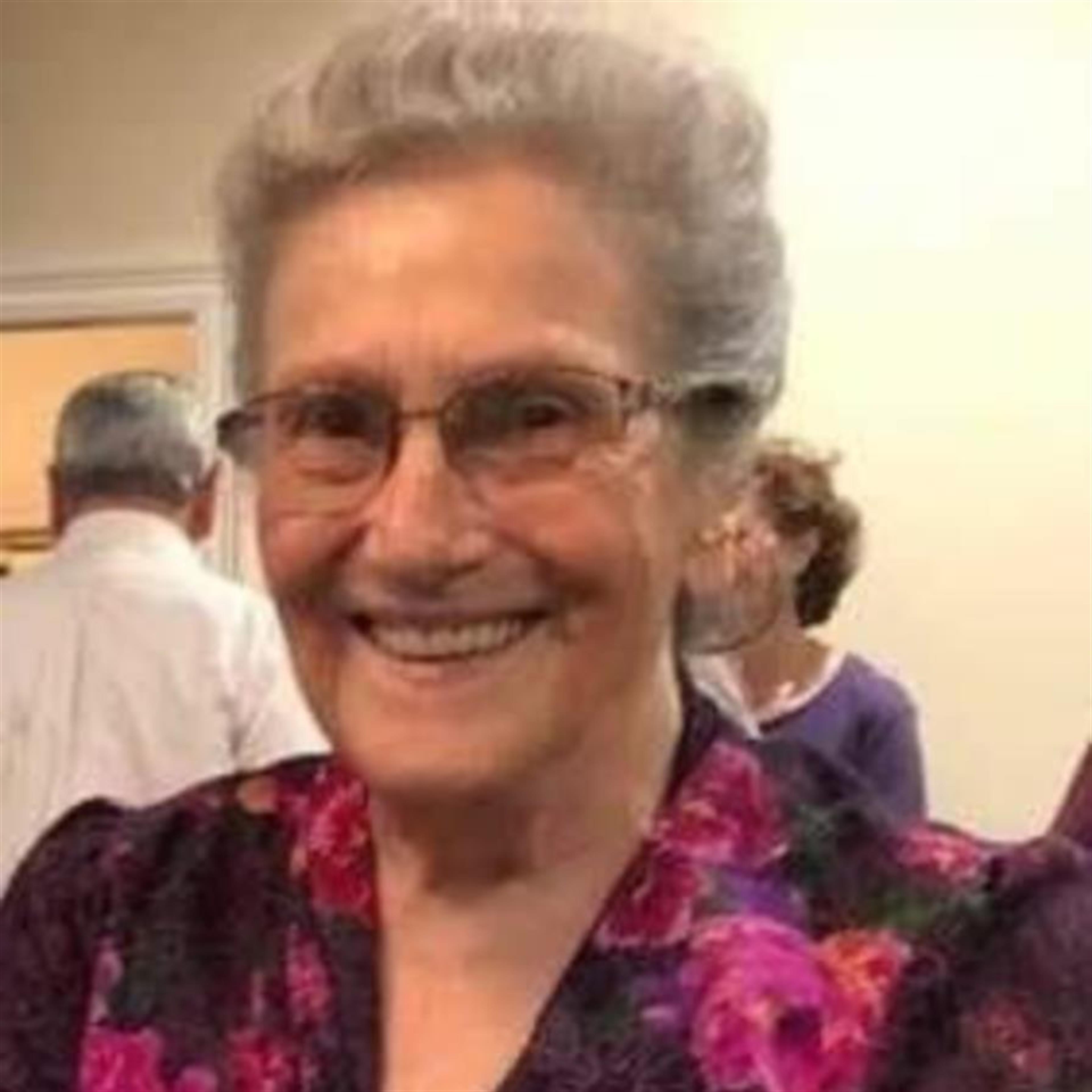 Lennie Faye Pourteau's obituary picture