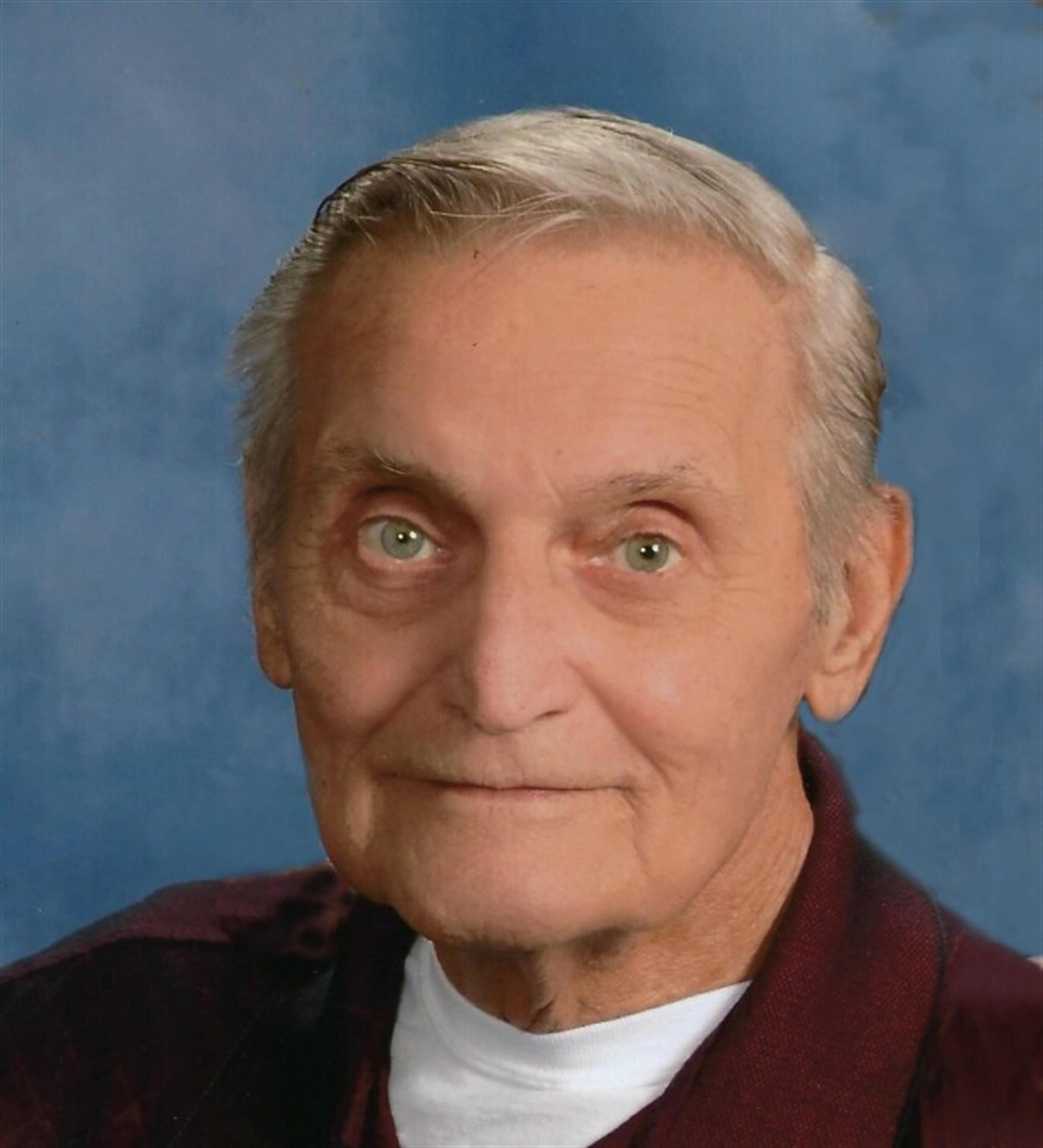 Daniel R Baumbick