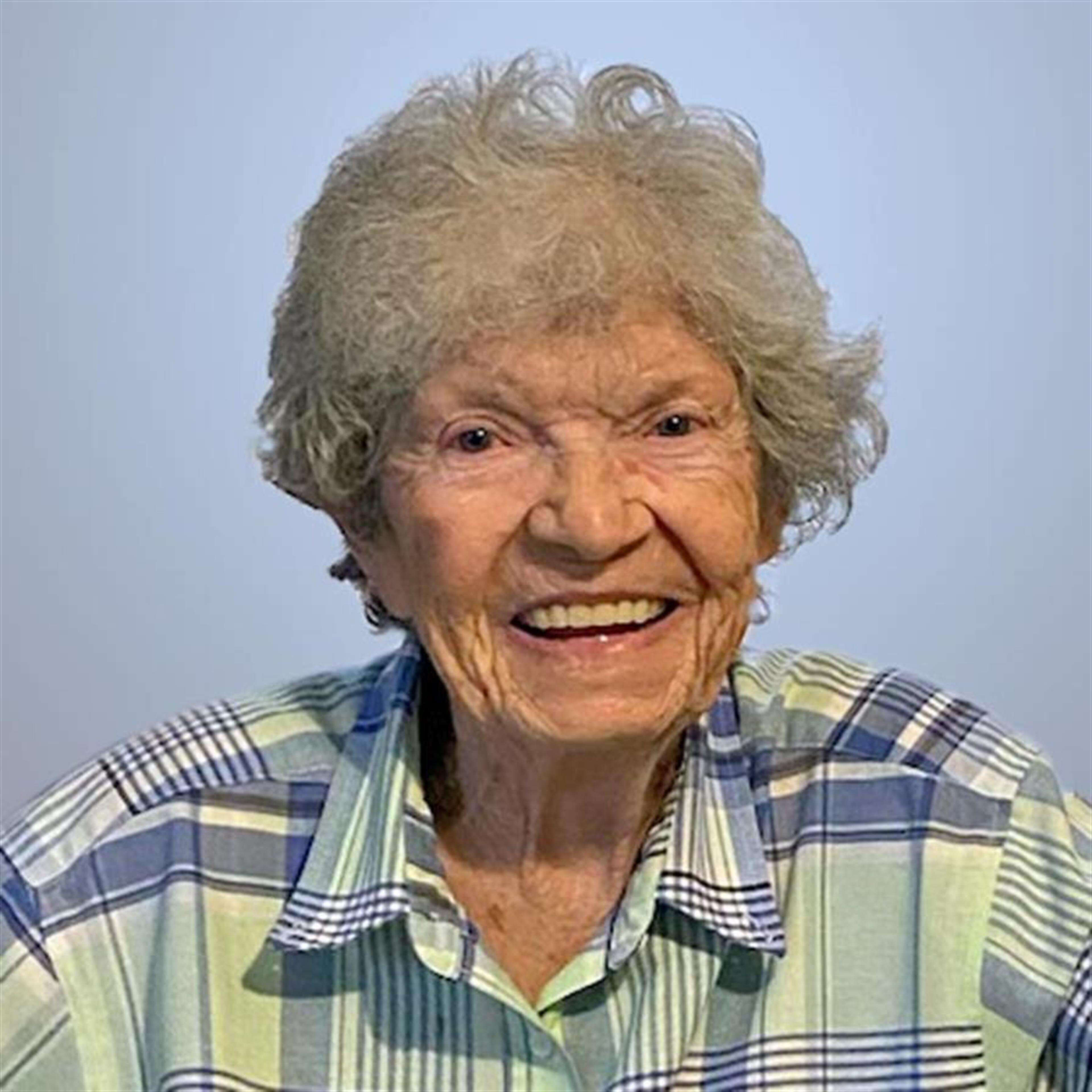 Lois Albert Traill