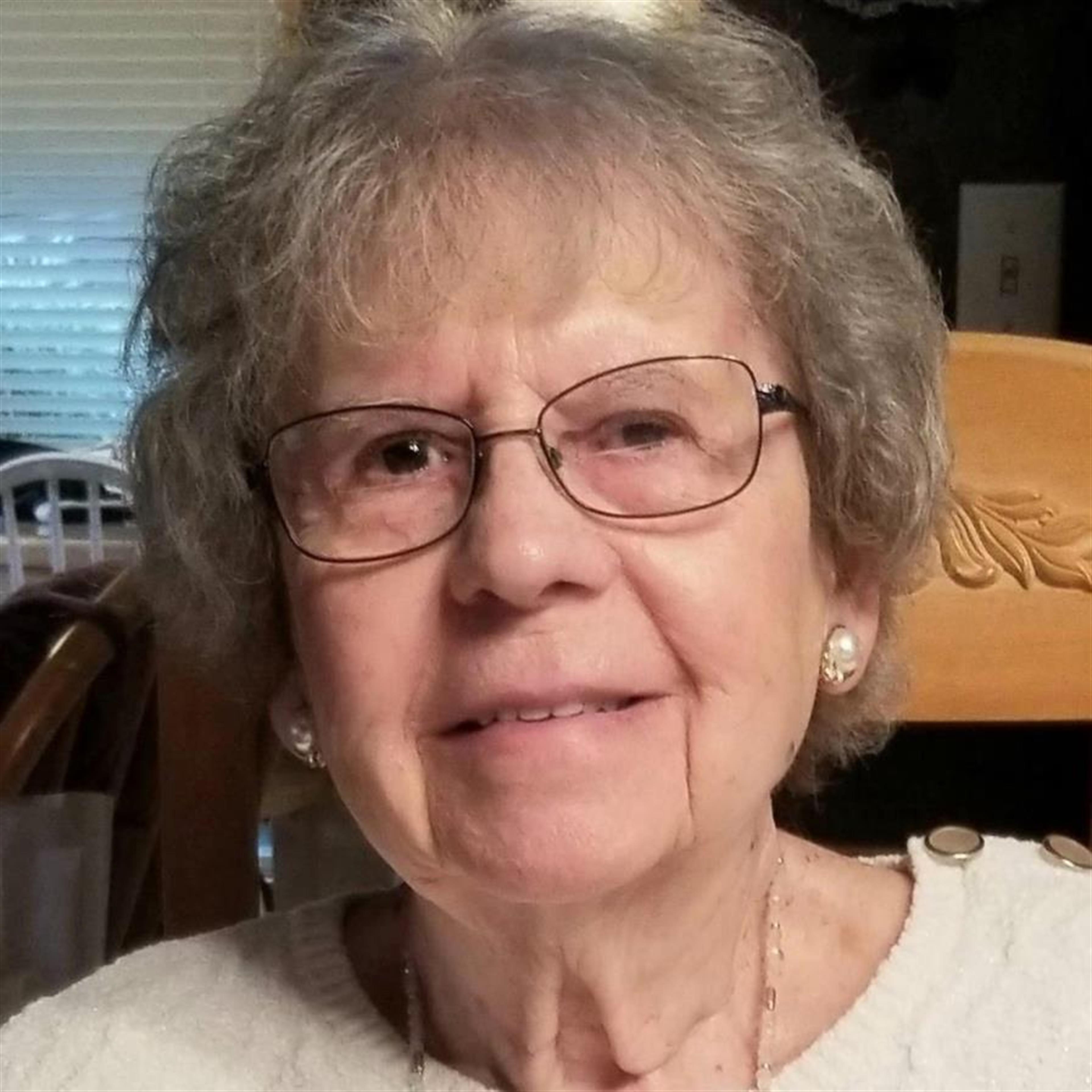 Louise L. Casaletto's obituary picture