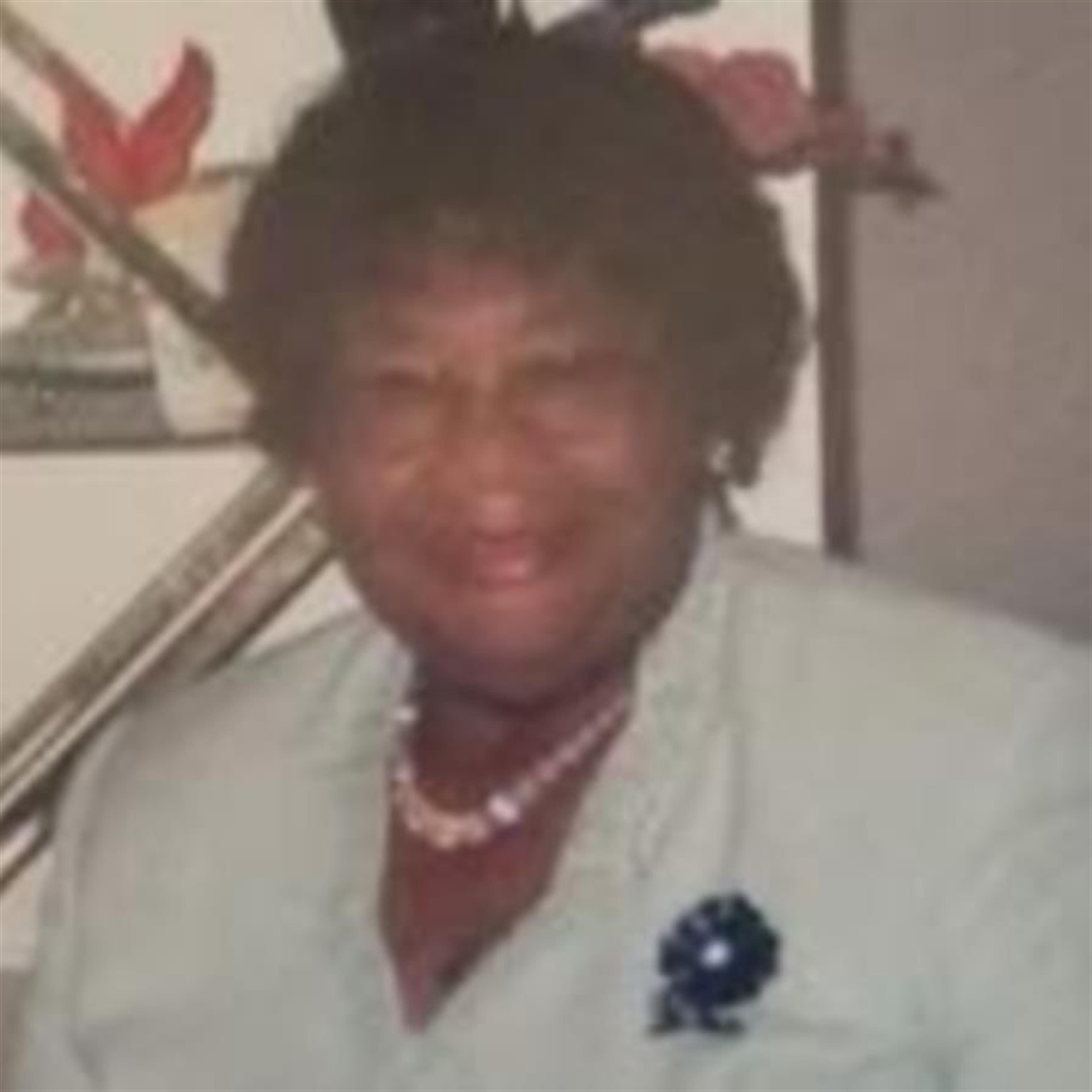 Mae D Davis