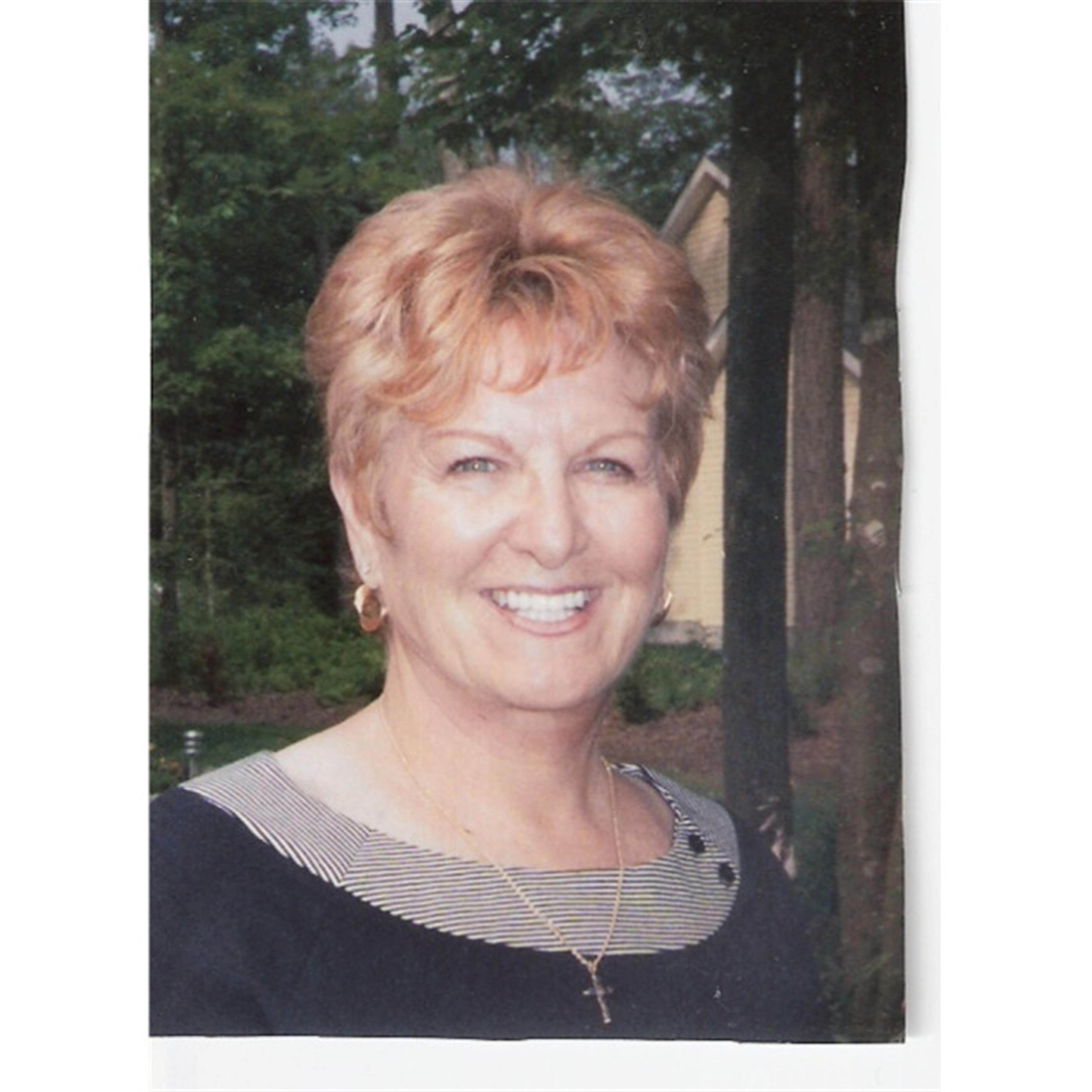 Dolores "Dee" Beverly Tucker