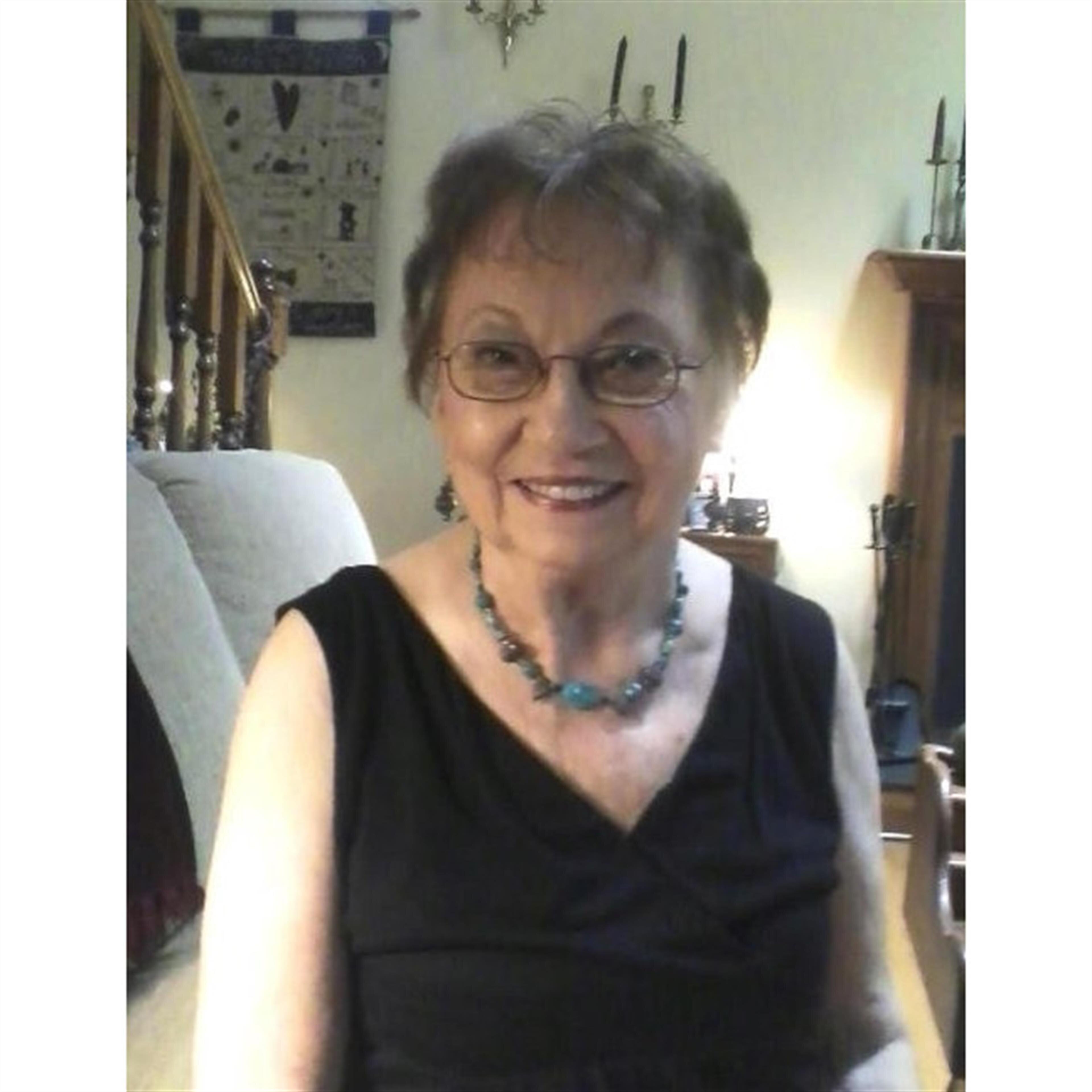 Bette Lou Timmons