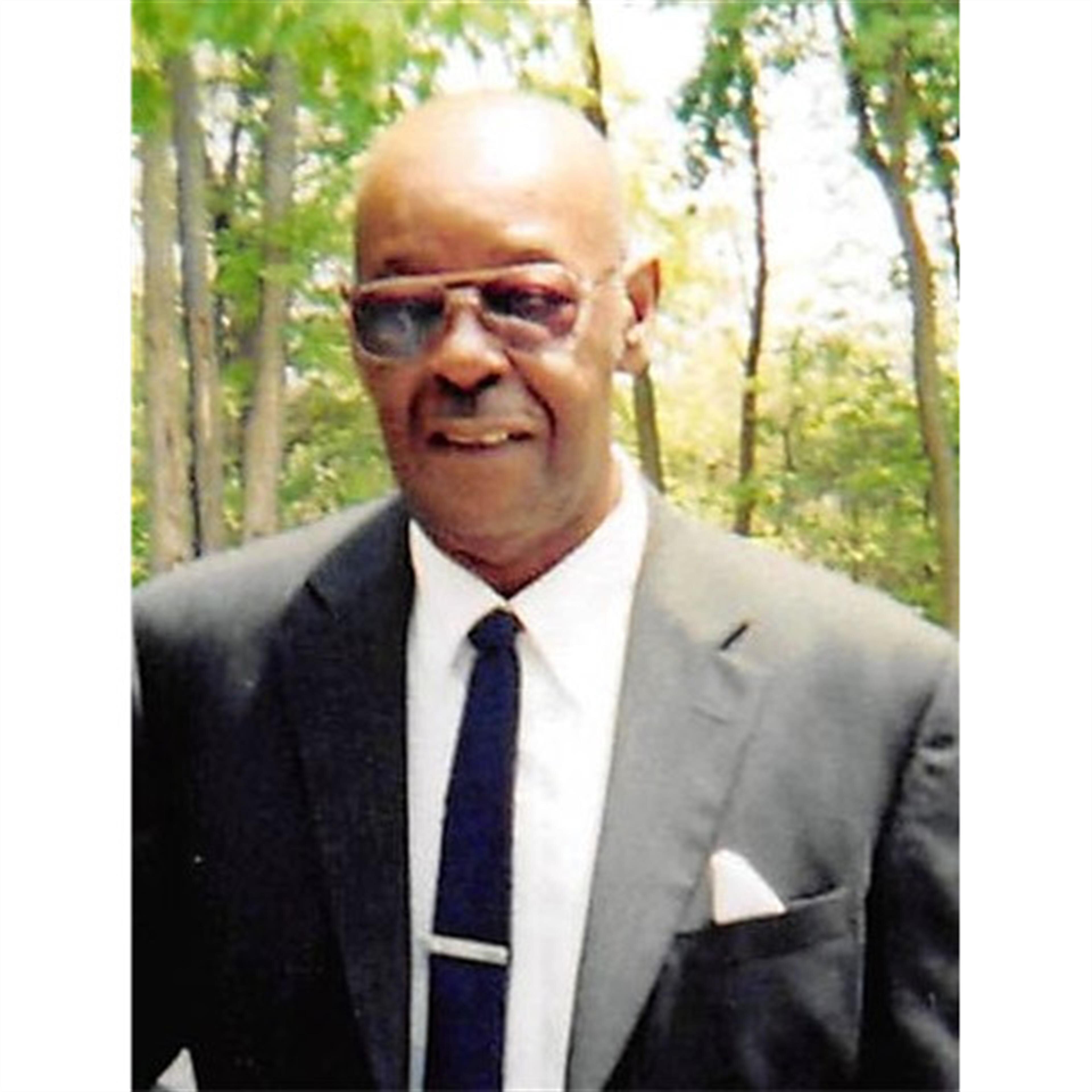 Milton T Ayers