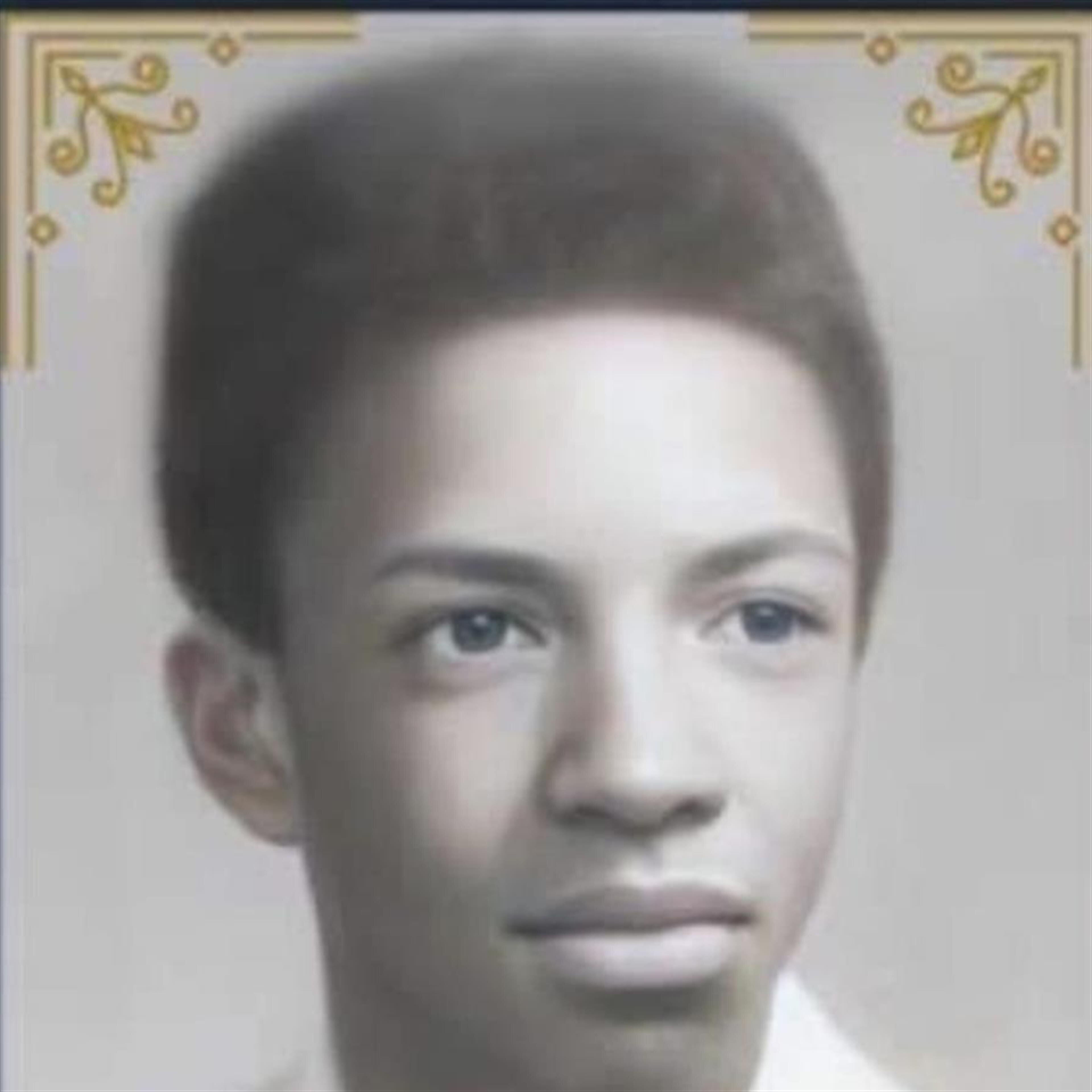 Chester M Thombs