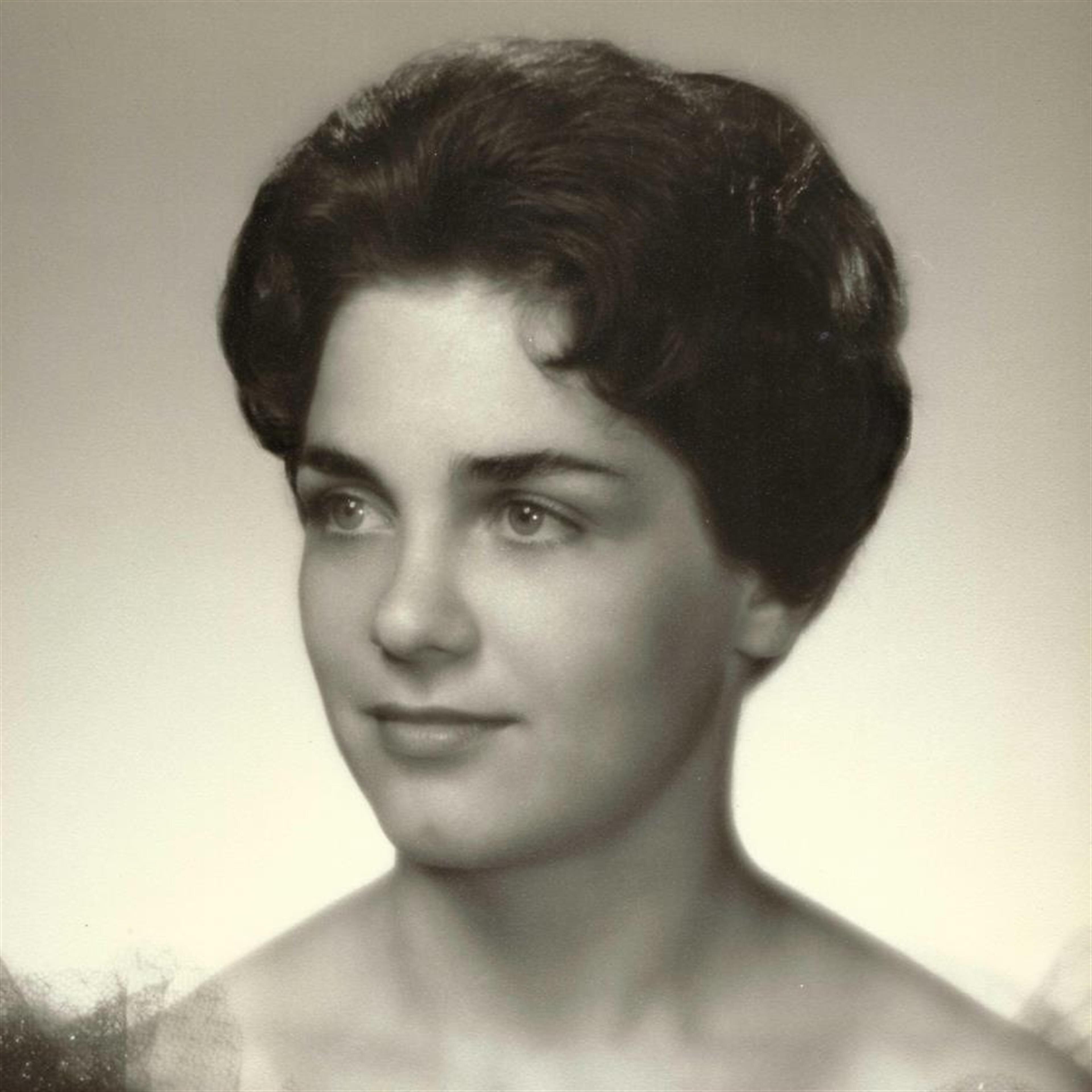 Sara "Sally" Kathryn Tamburine Rose