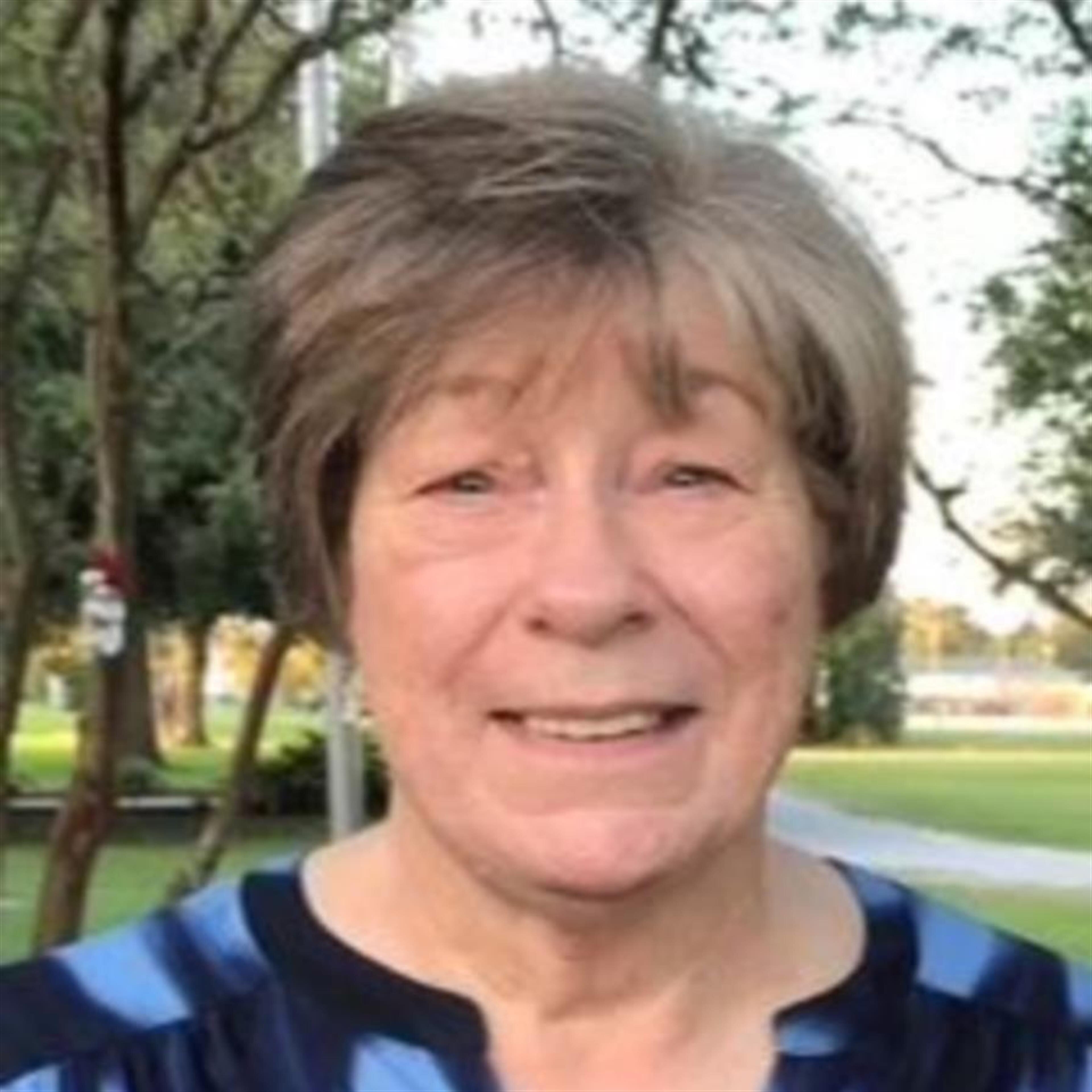 Carolyn Cucinello Peters