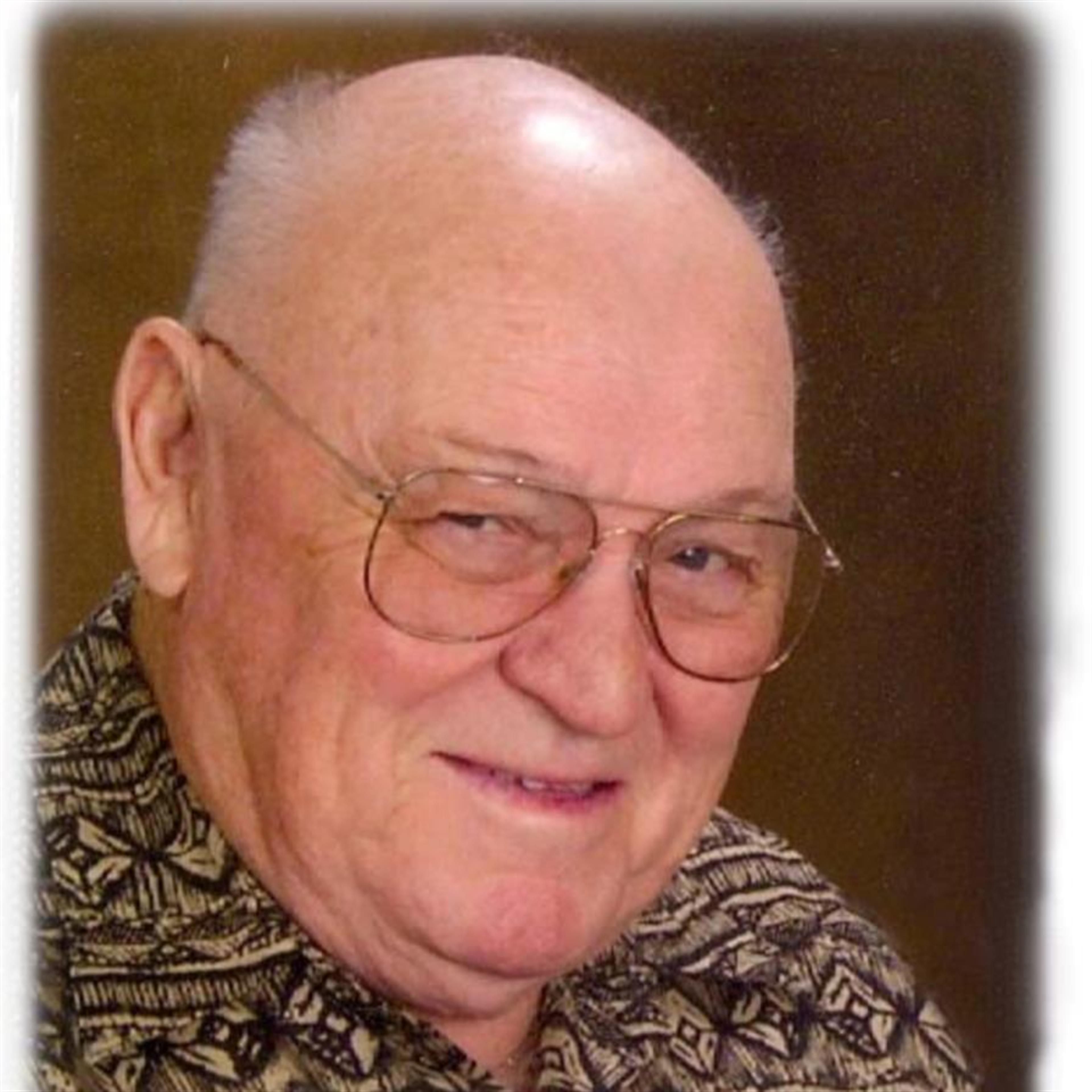 Leonard P. Smith's obituary picture