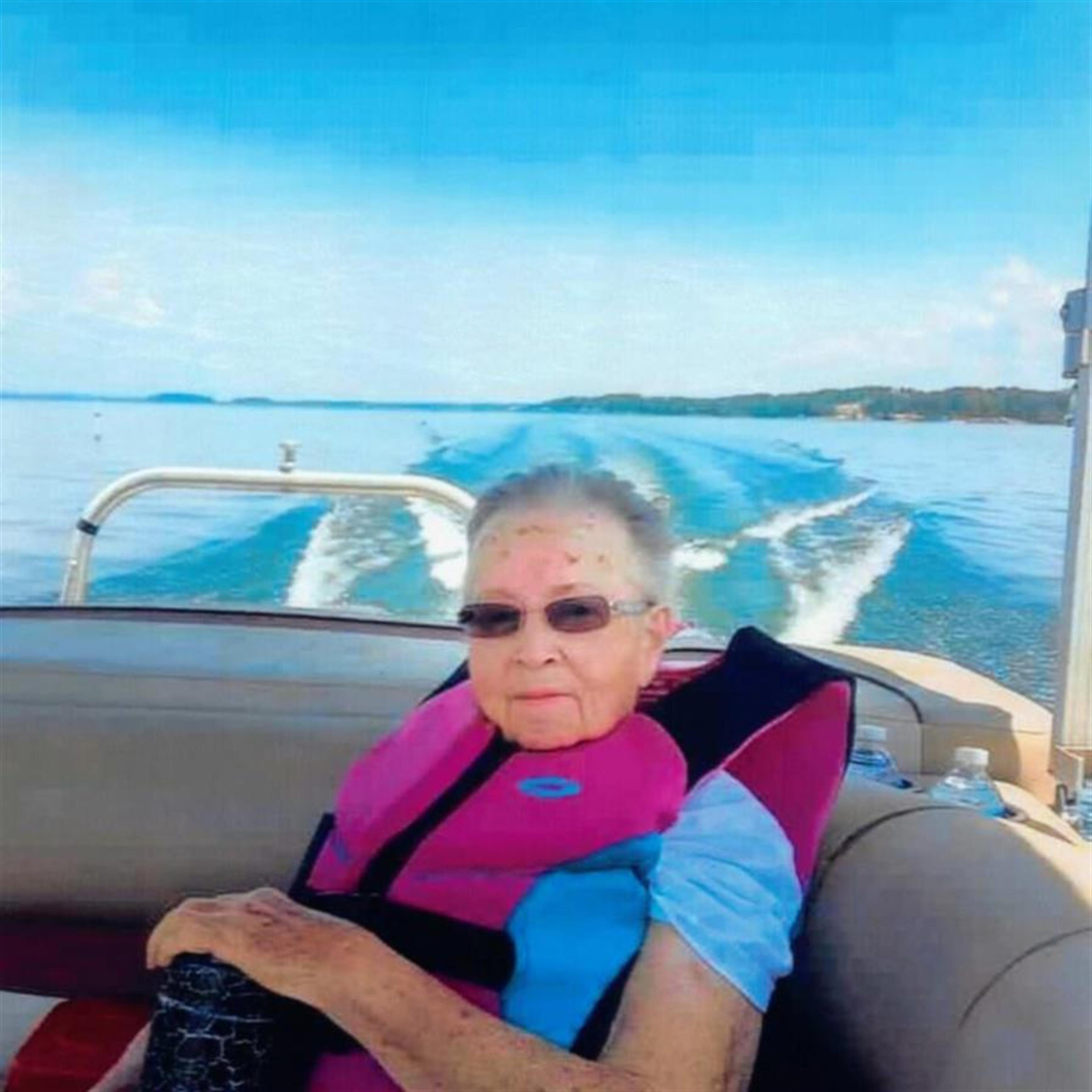 Ellie Sue Pelican