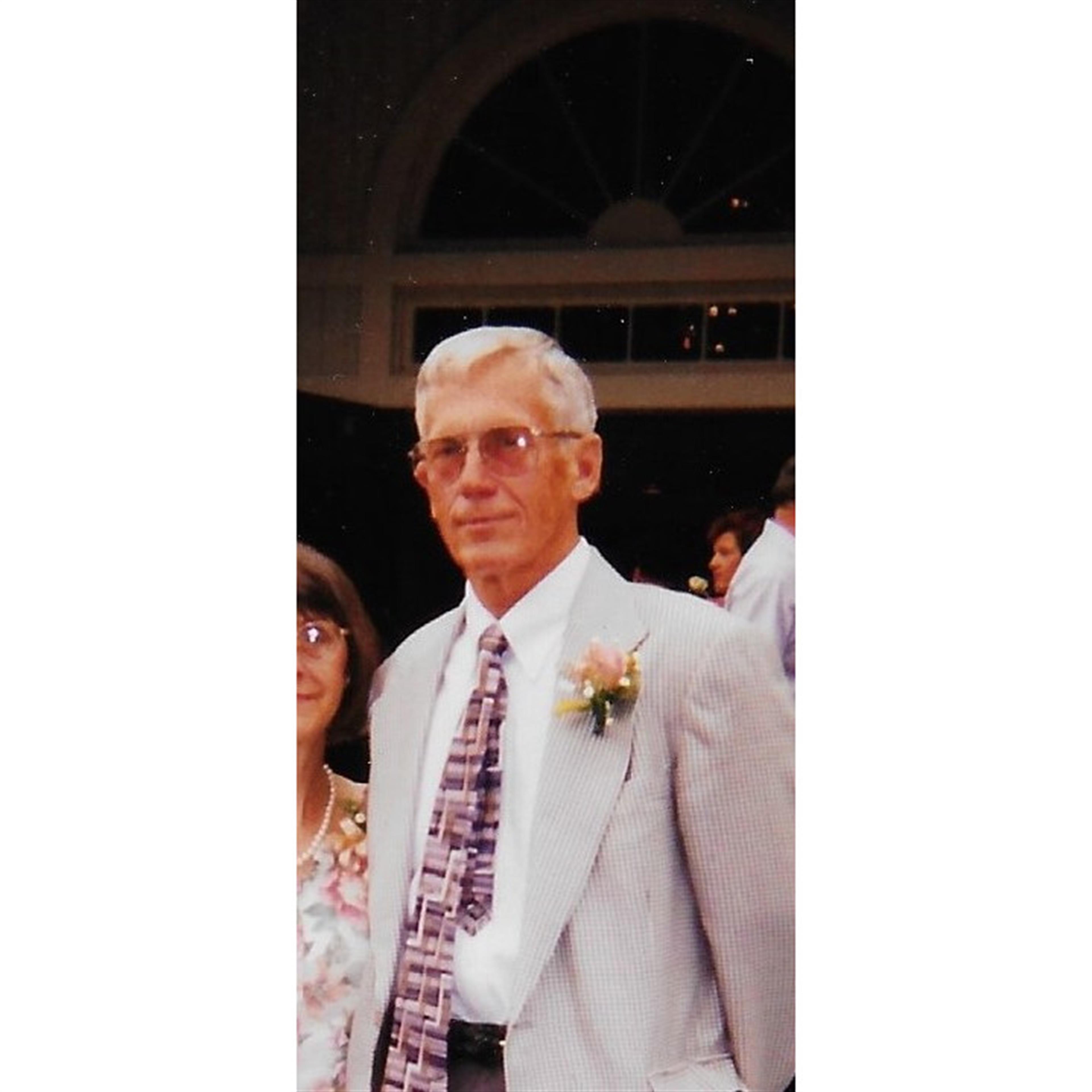 Leo S. Wendt's obituary picture