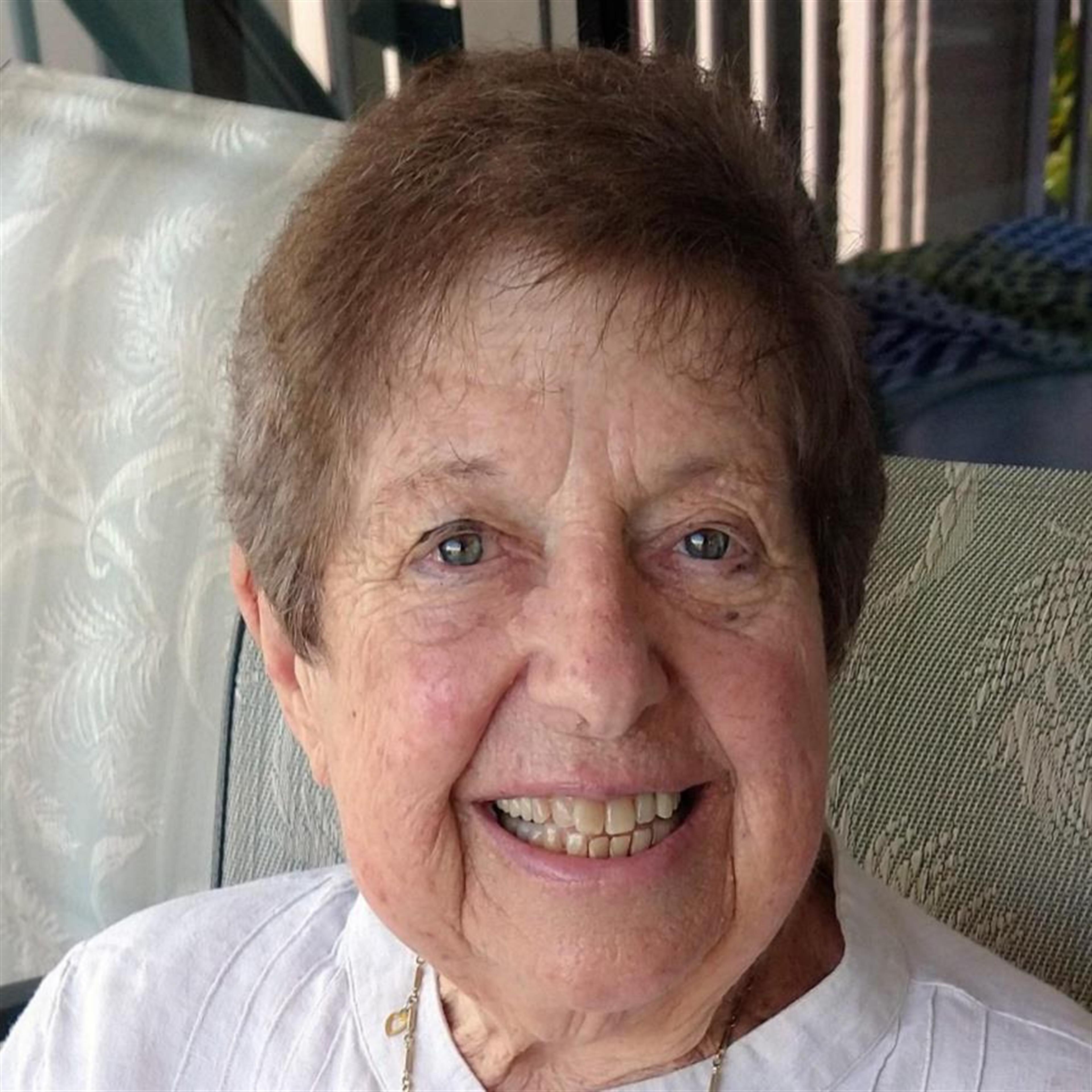 Lois Kathleen Lombard