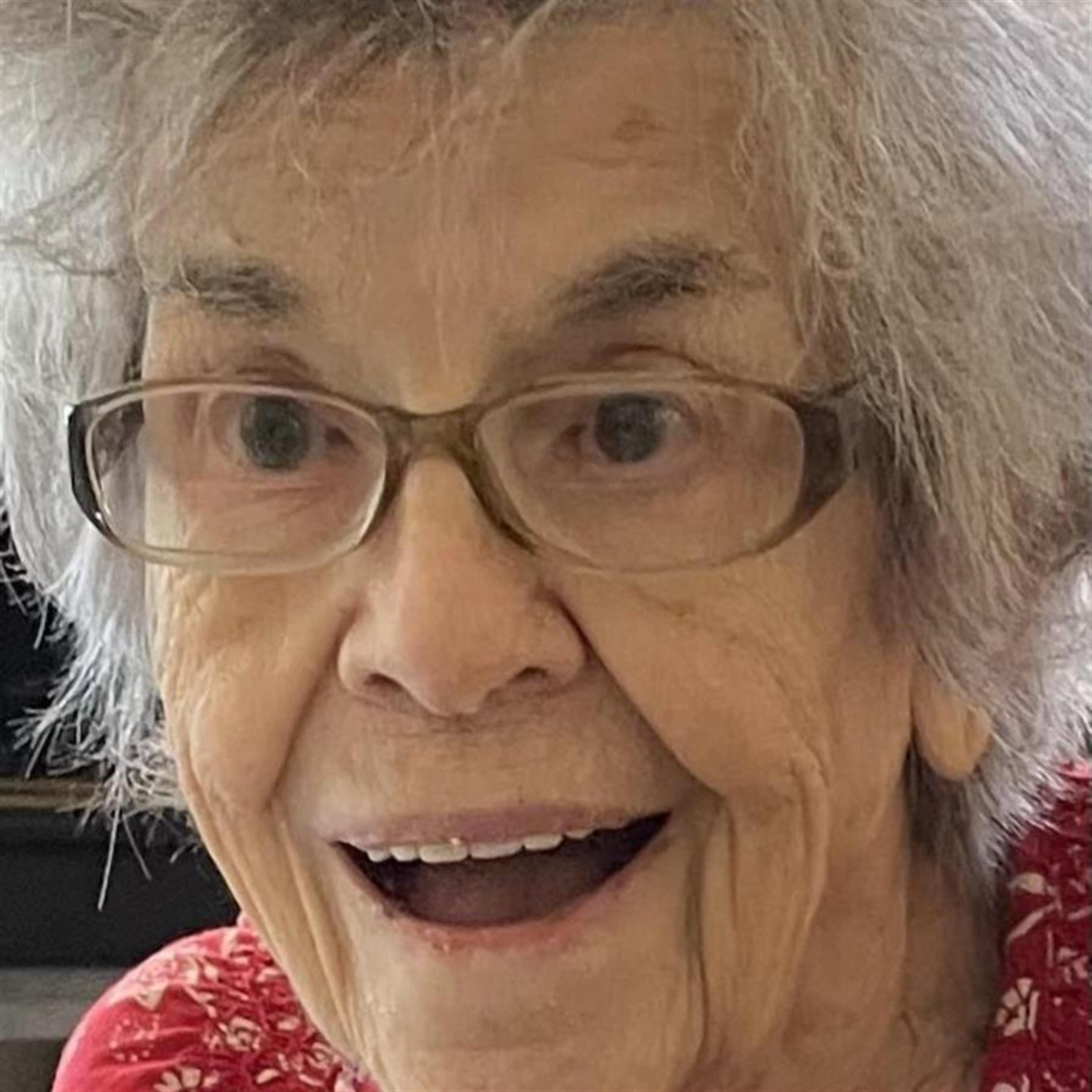 Lois Louis Robertson