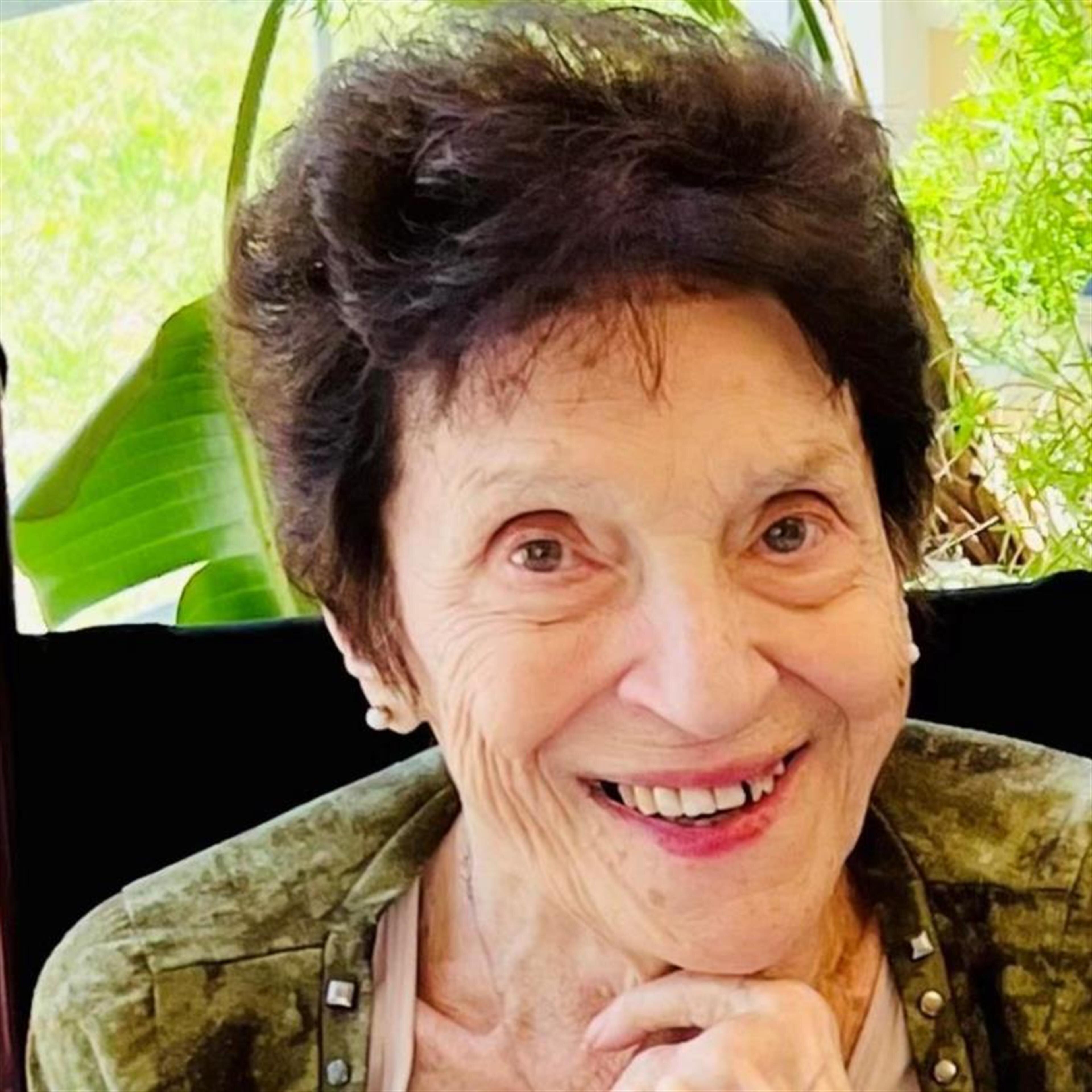 Rose M Schiro