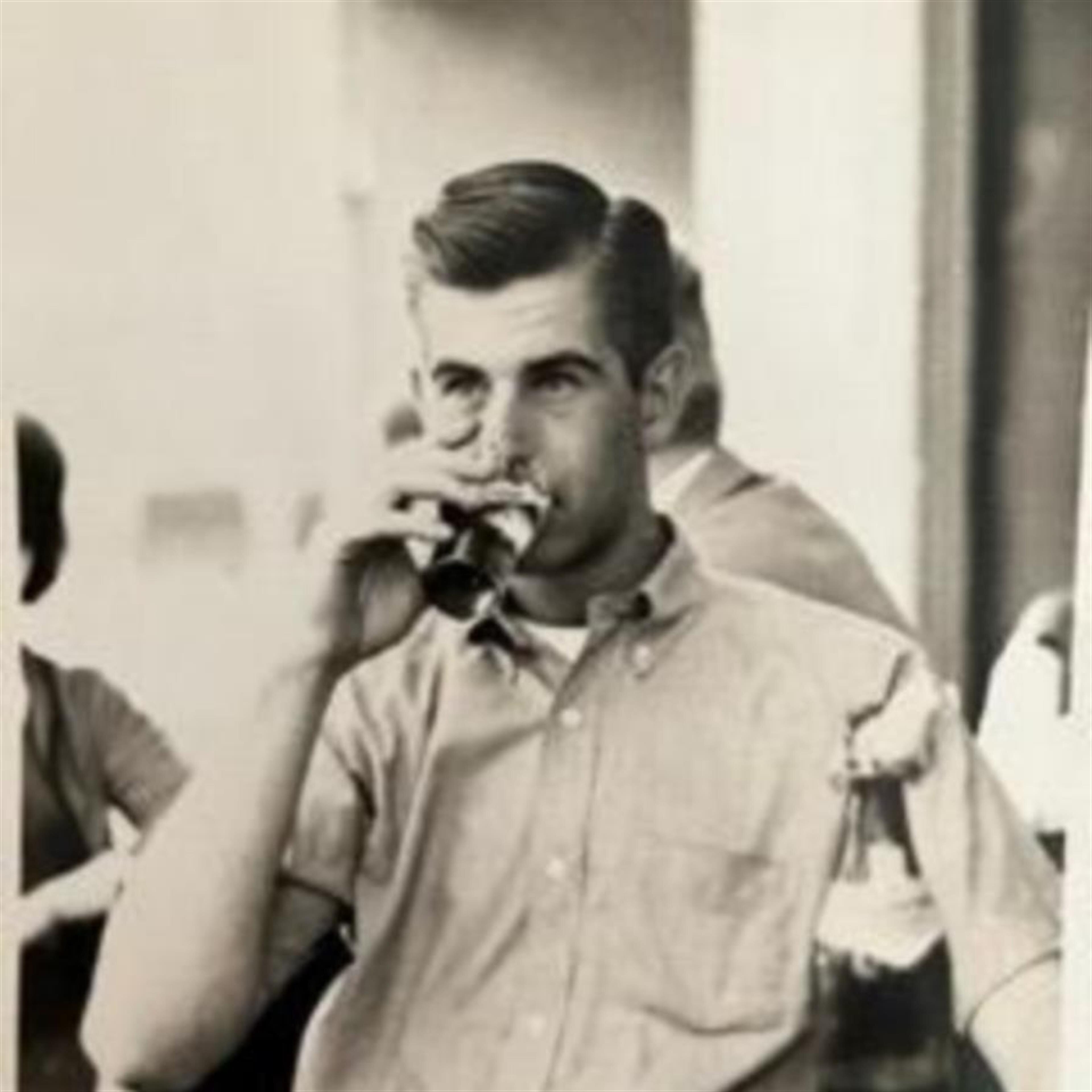 Earl L Zaharris