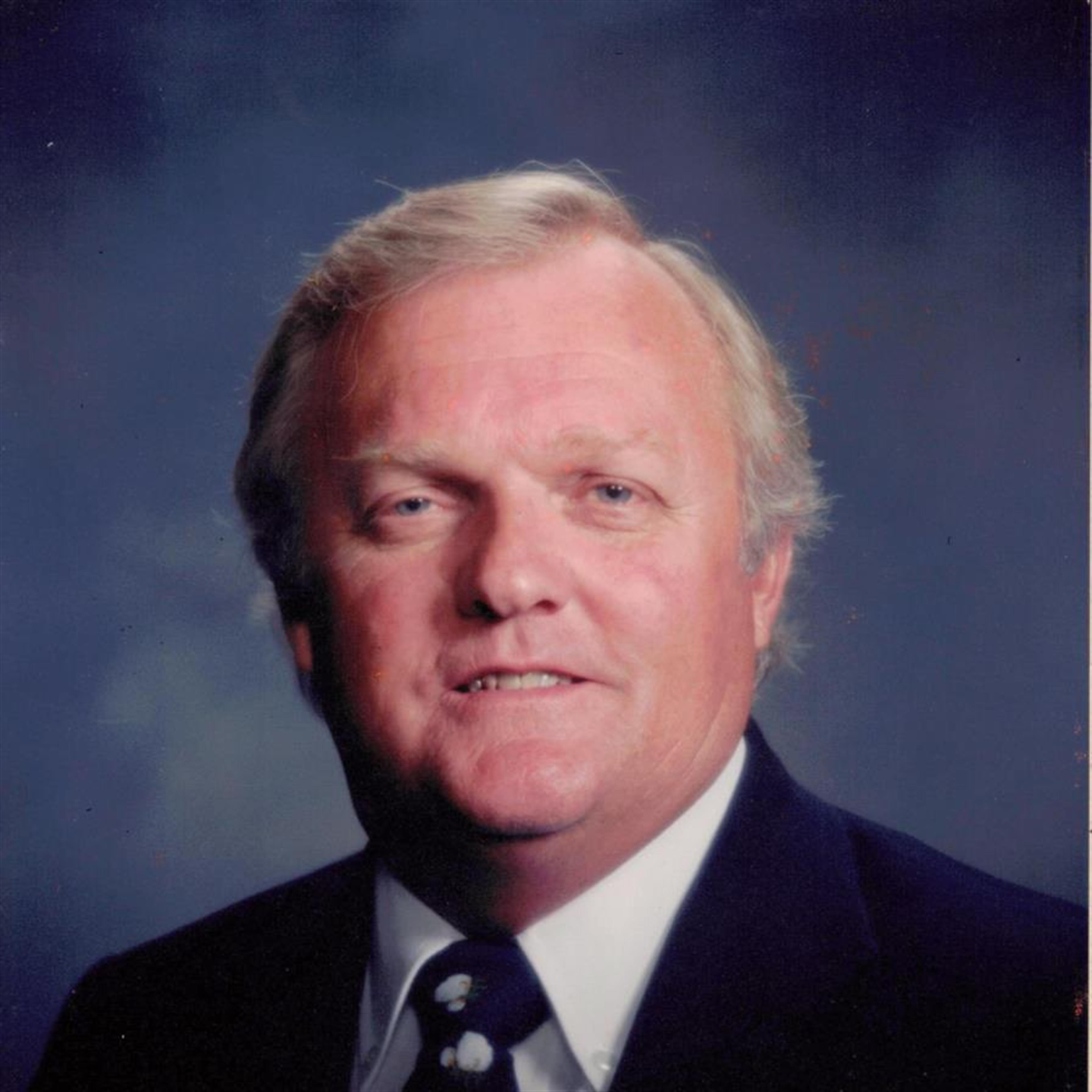 Lynn Edward Burnett's obituary picture