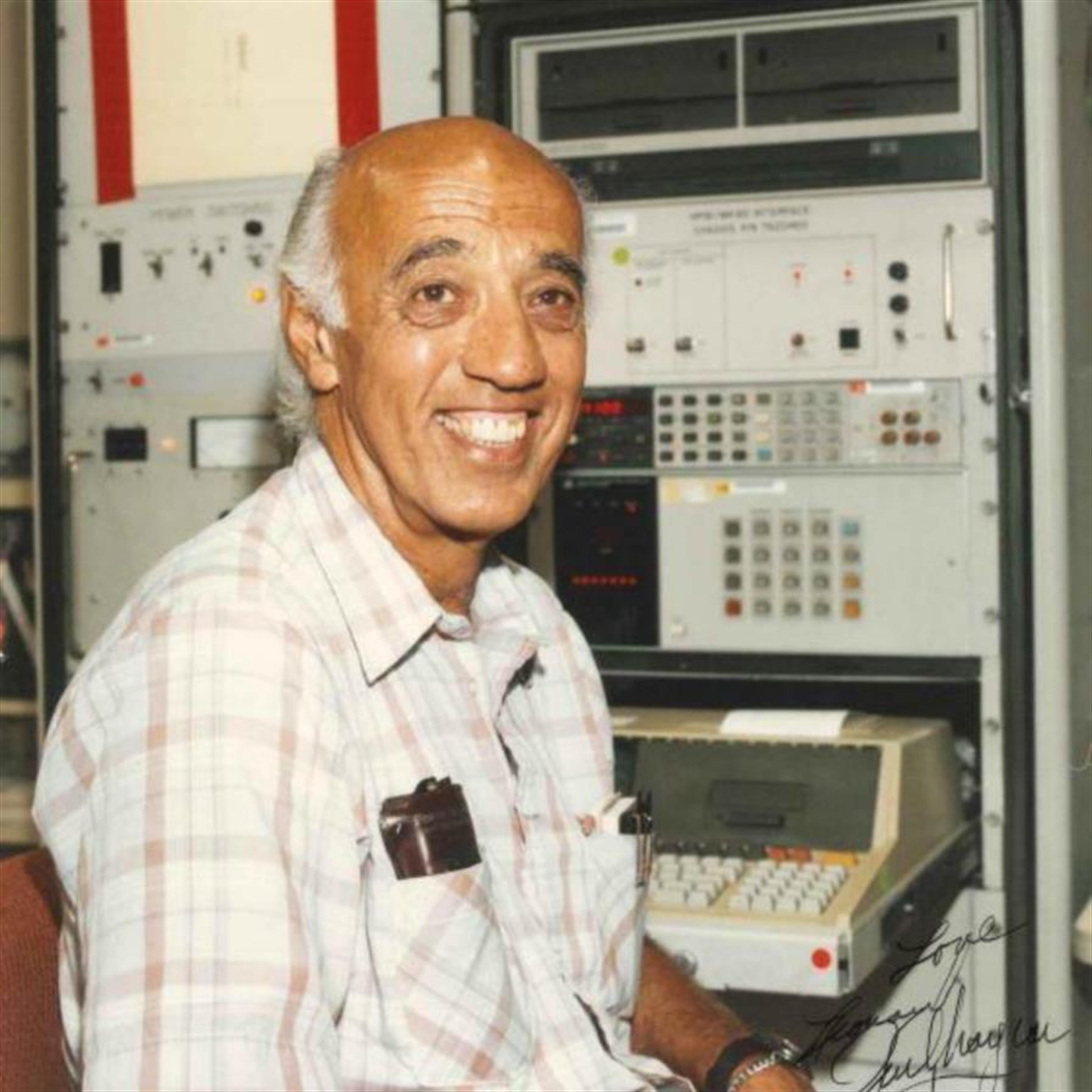 Leonard V Kulhanjian