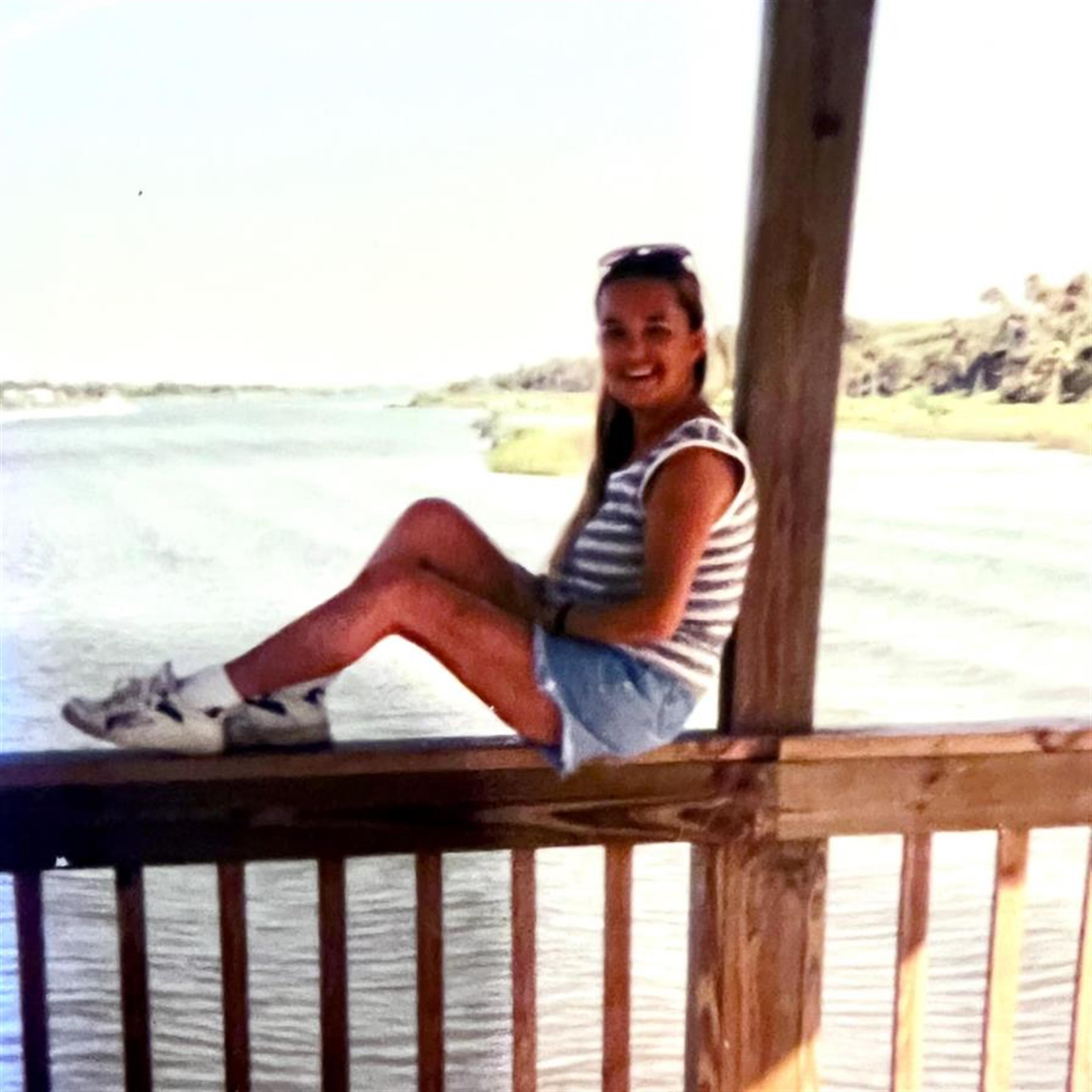 Linda Carol Petyo's obituary picture