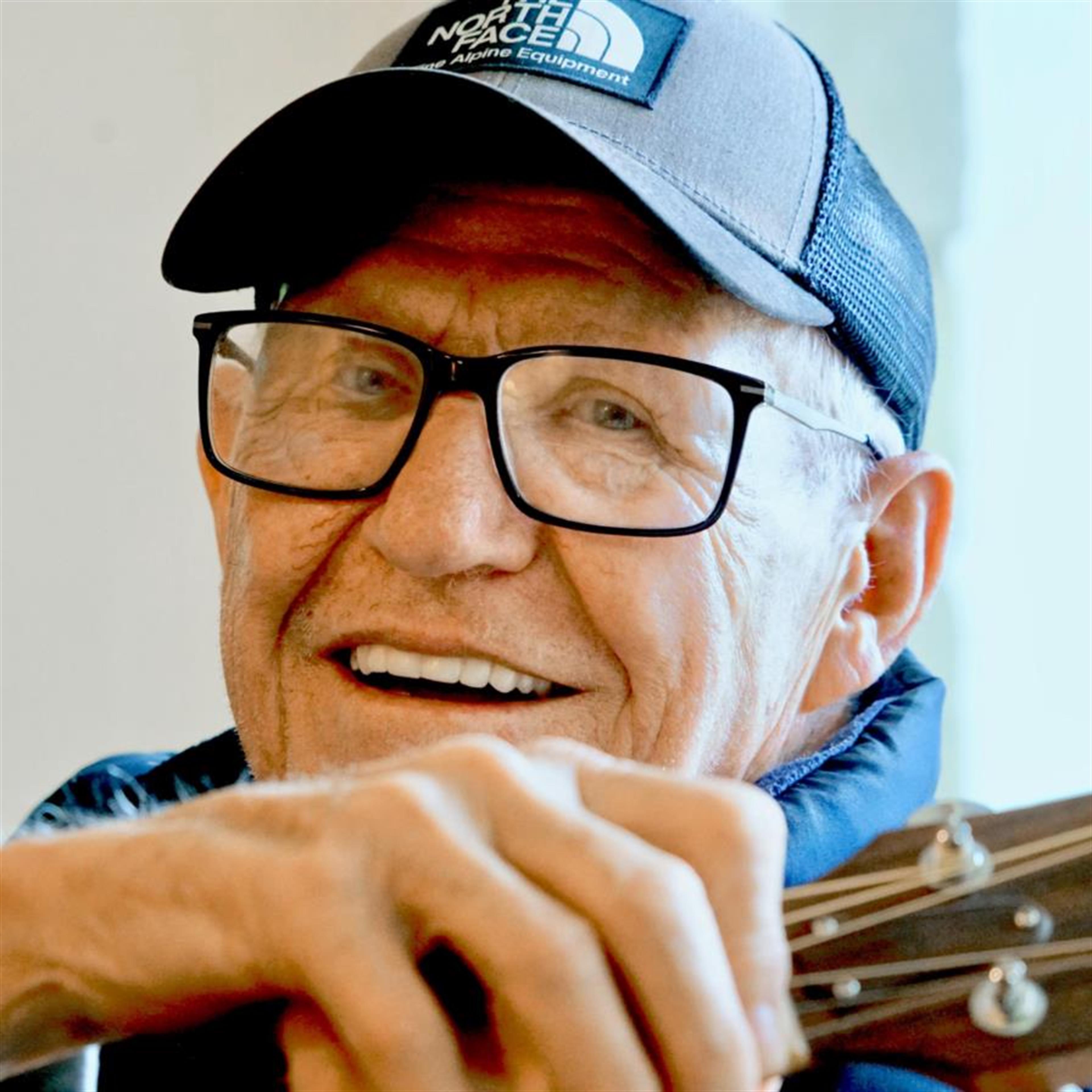 James Dale Davis' obituary picture