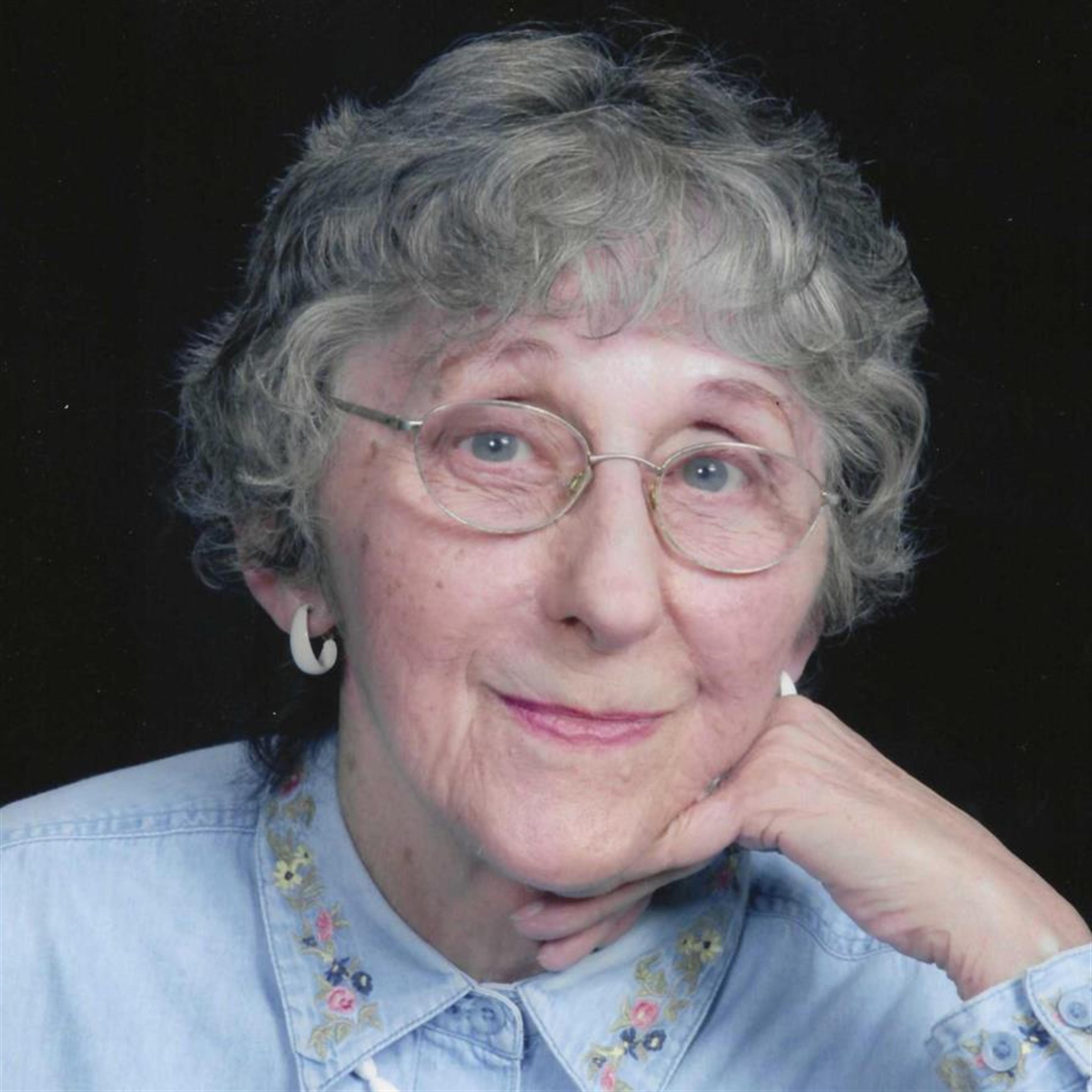 Helen Schoeb