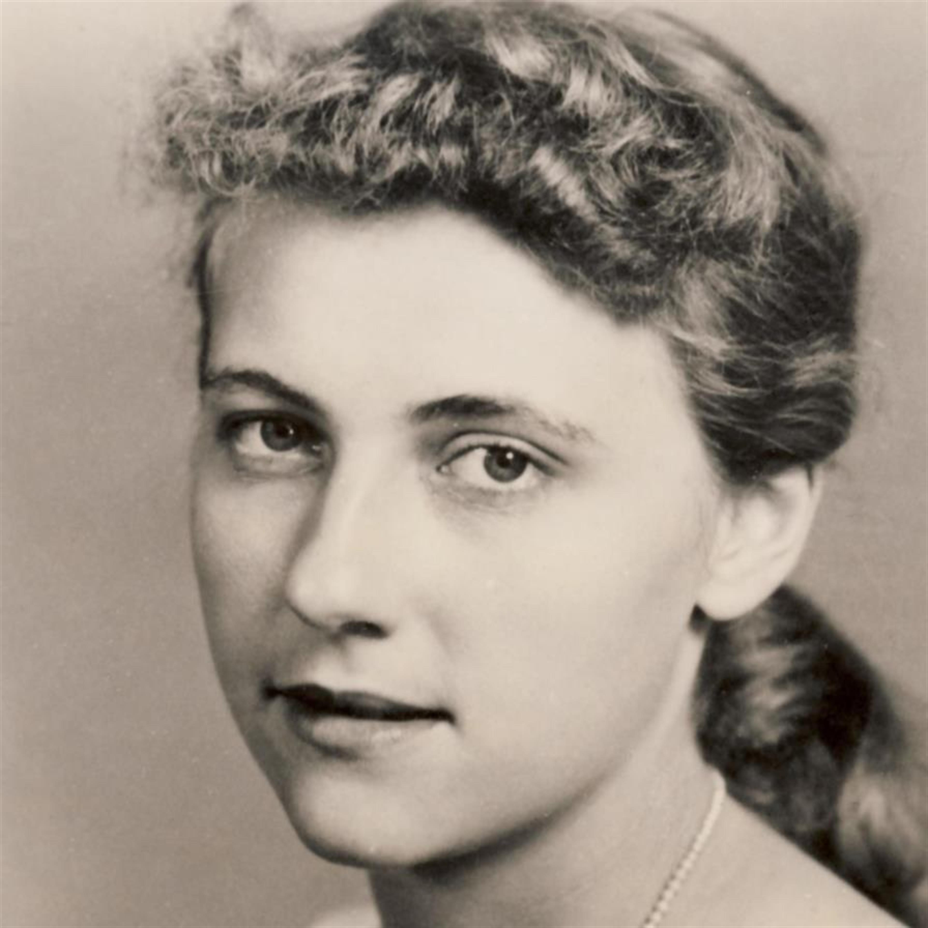 Elizabeth Siebach Young's obituary picture