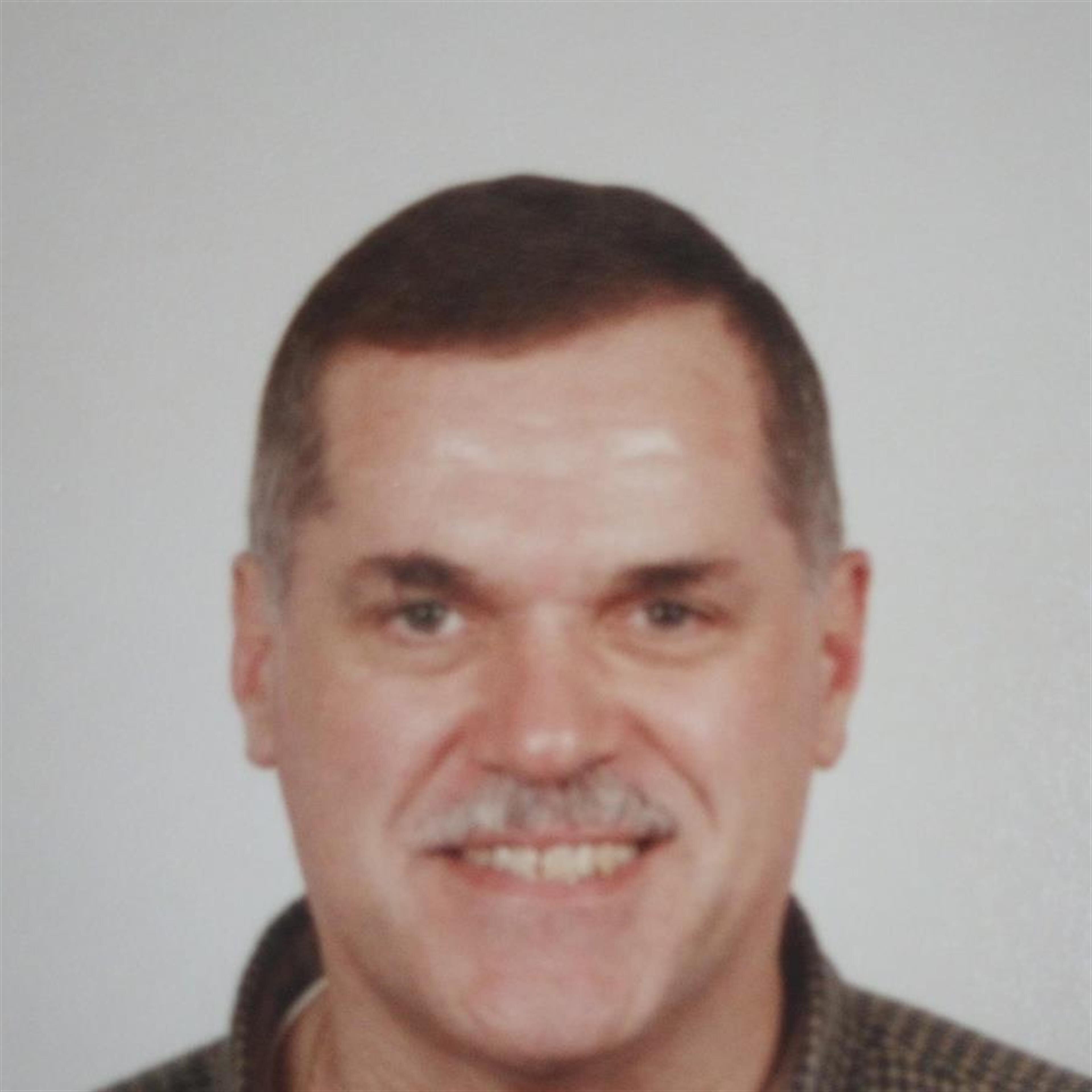 Robert L. Vickerts