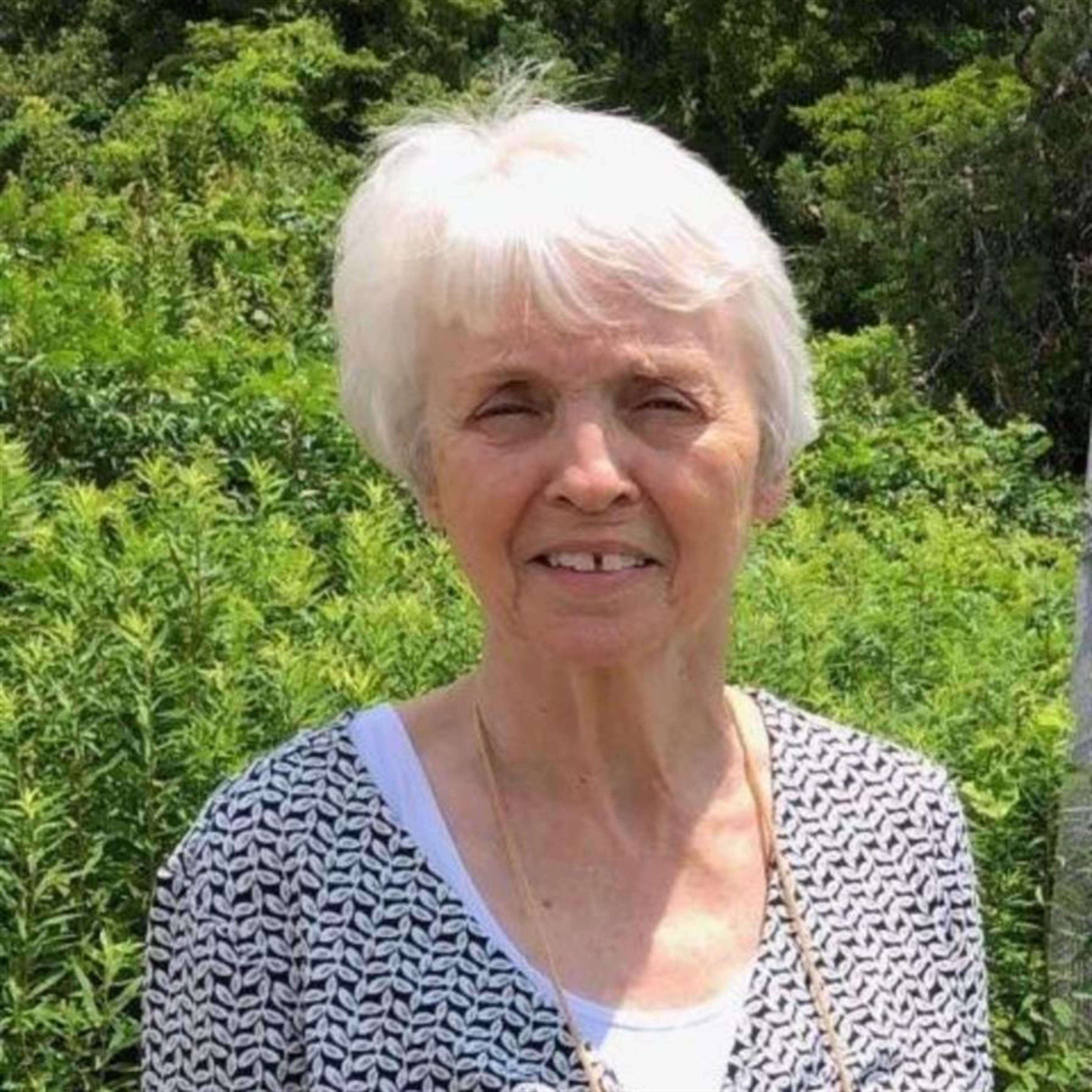 Betty Clayton Barnes