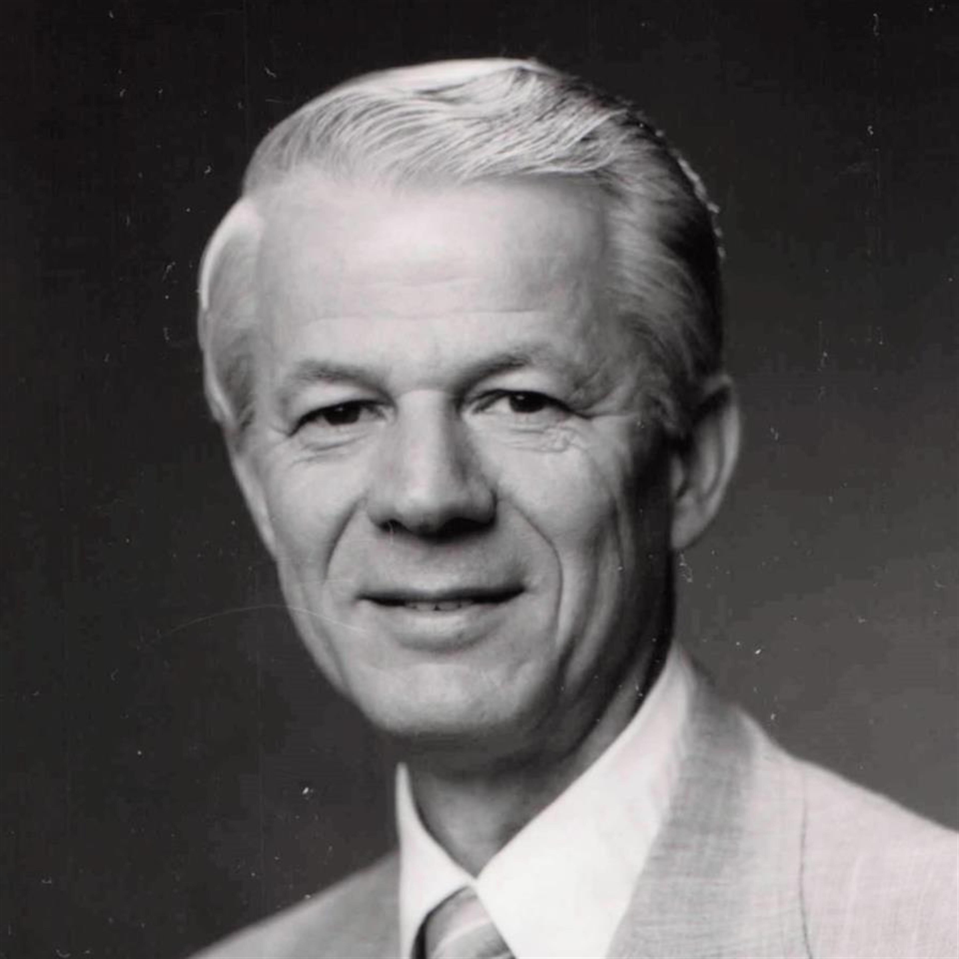 Roger Leiper