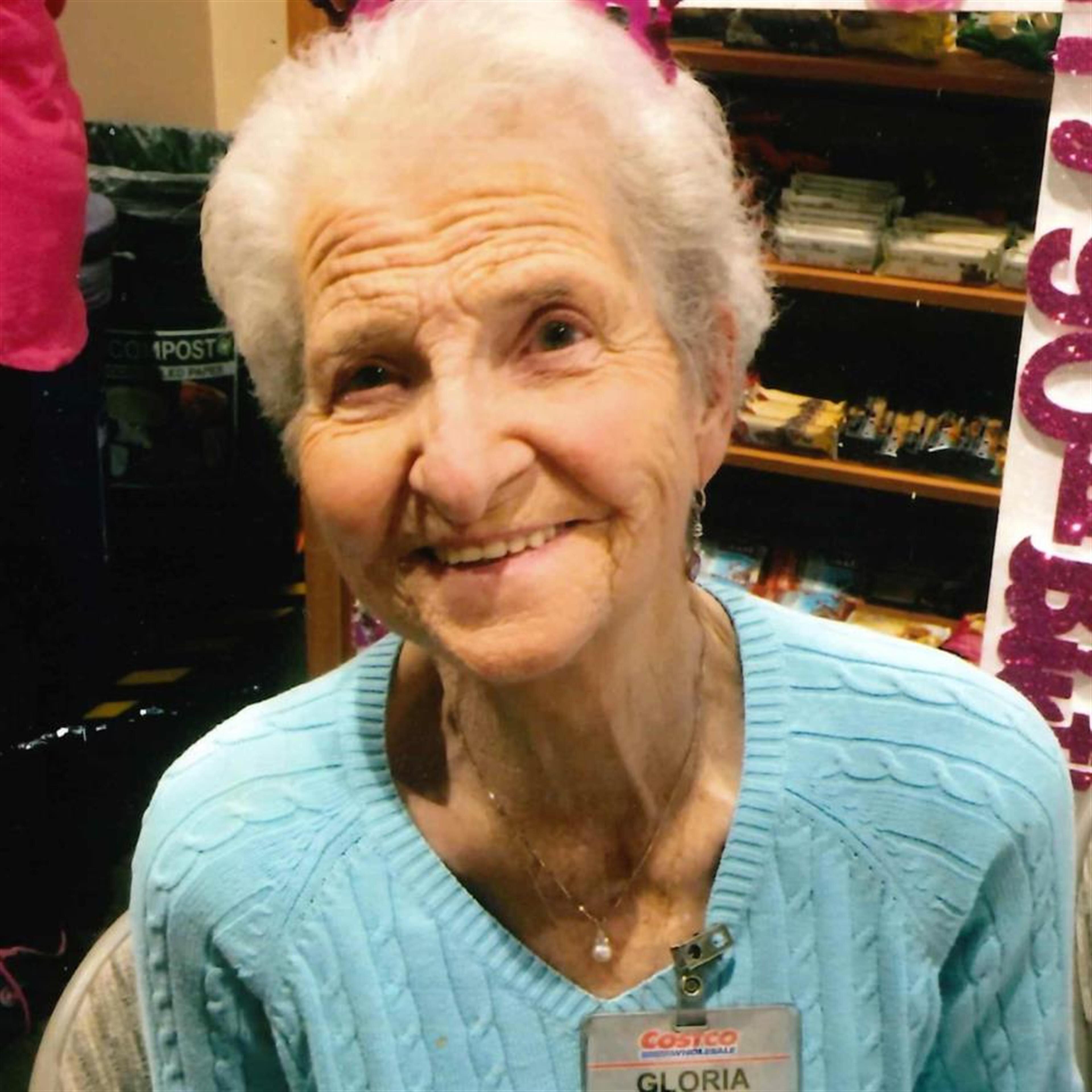 Gloria Yolanda Russell