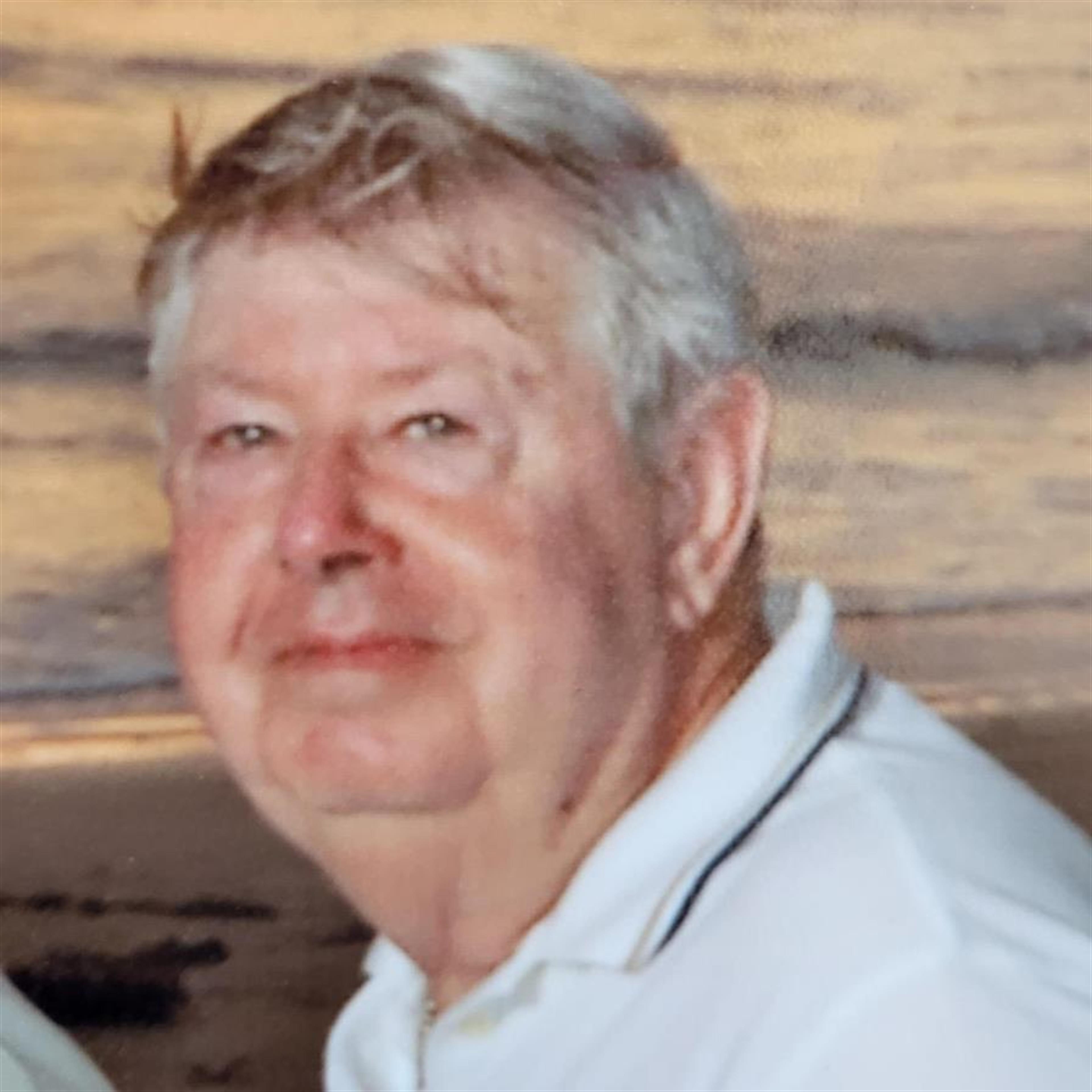 Grover Bennett's obituary picture