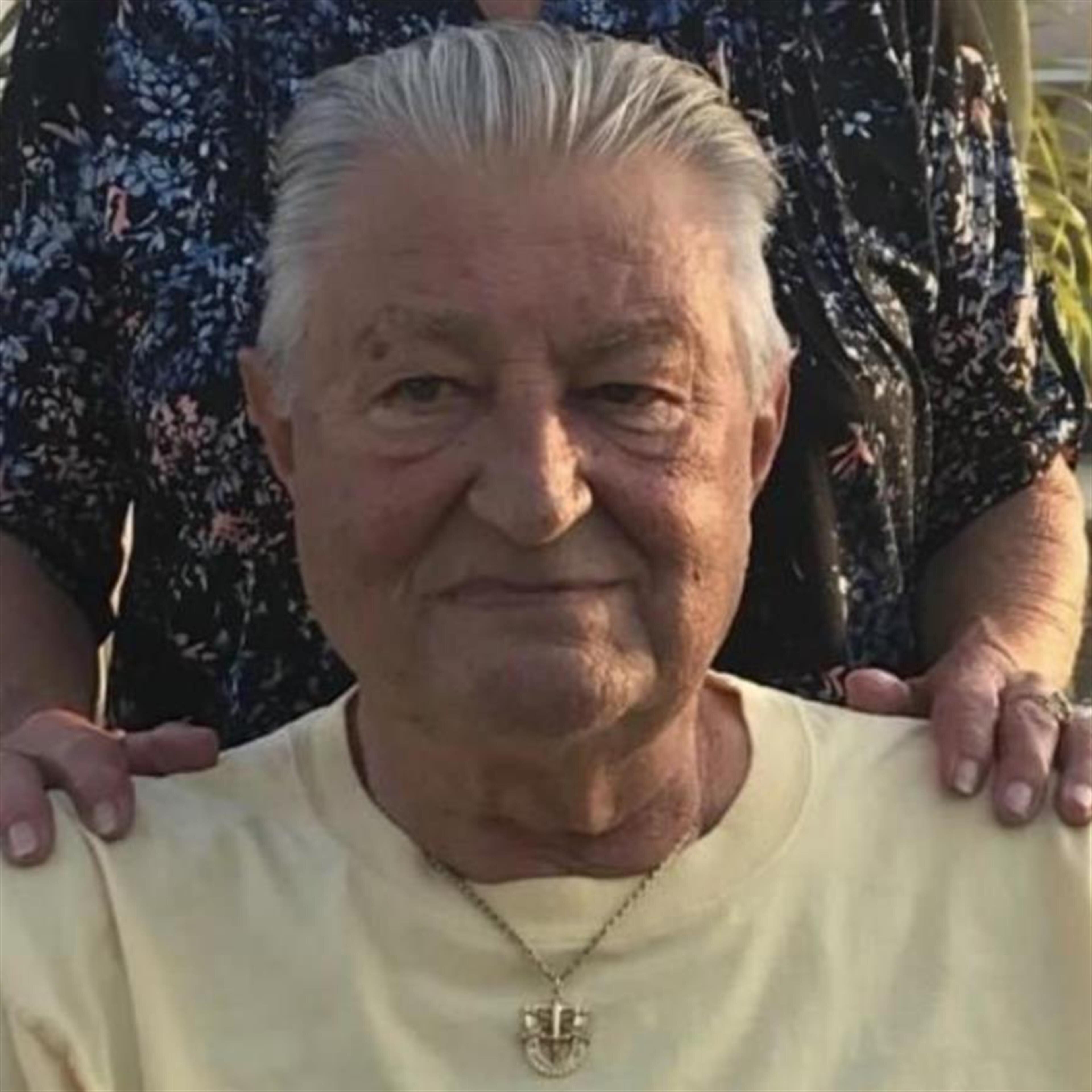Steven T Schoeder