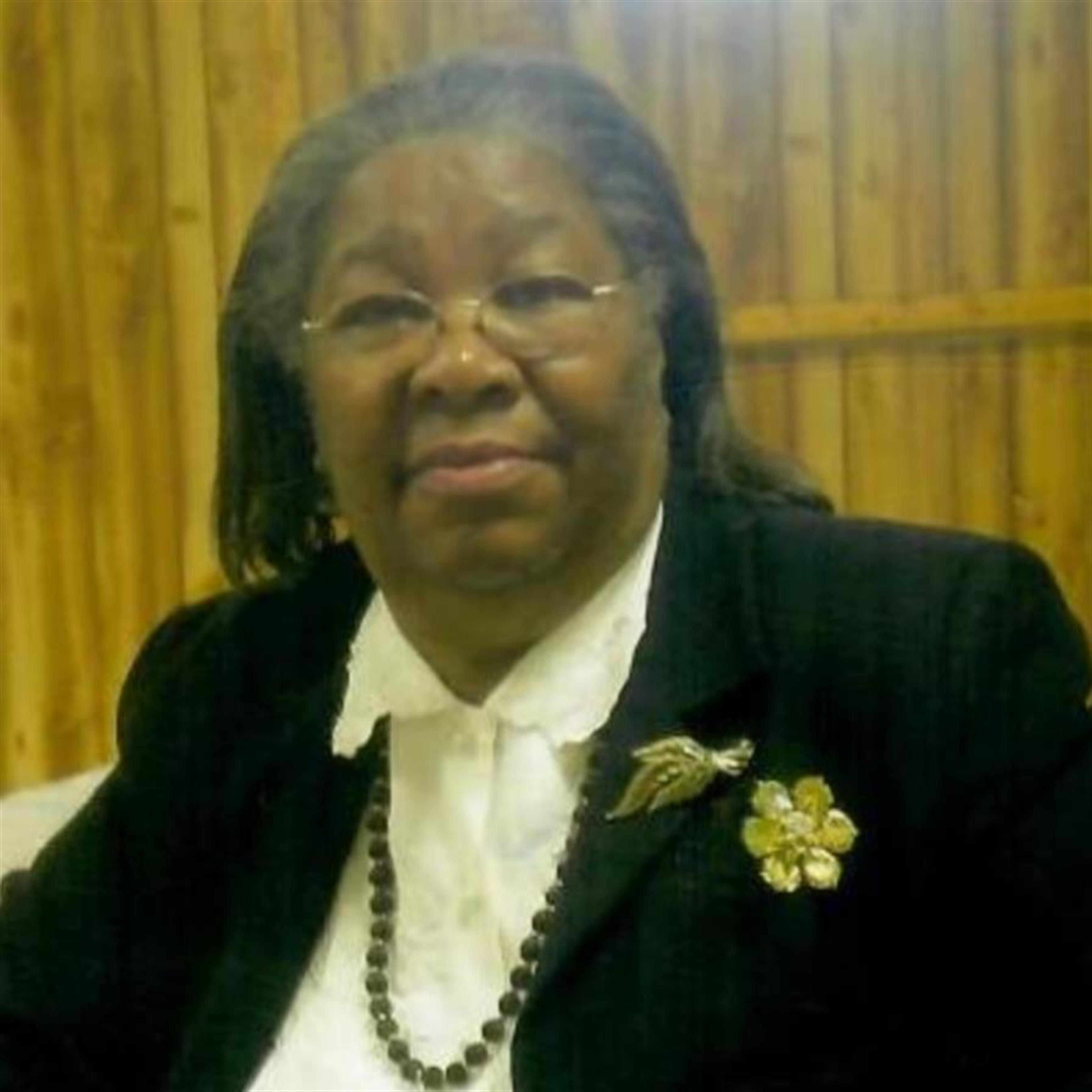 MRS. ELLA MAE GARRETT