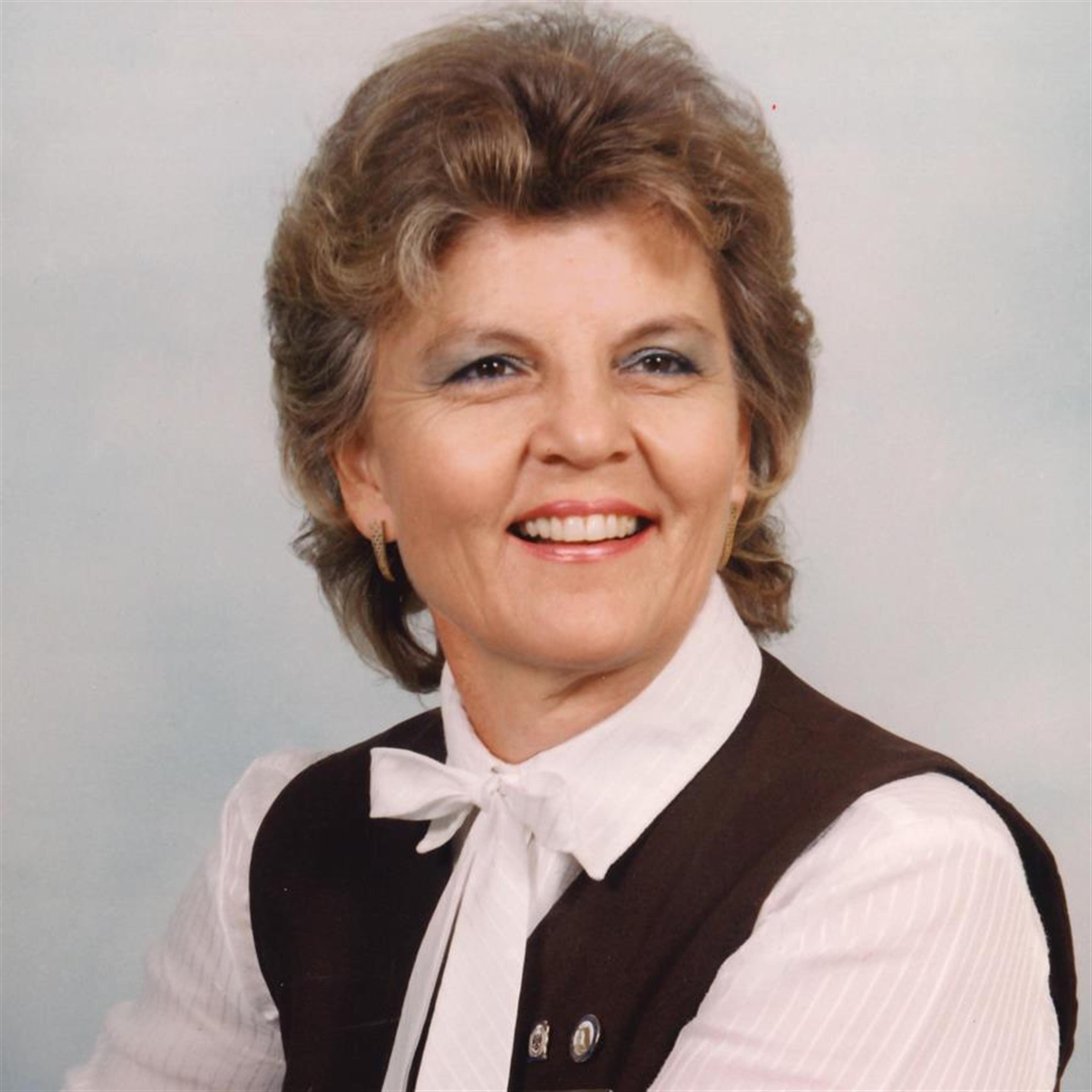 Joan Lillian Keuntje