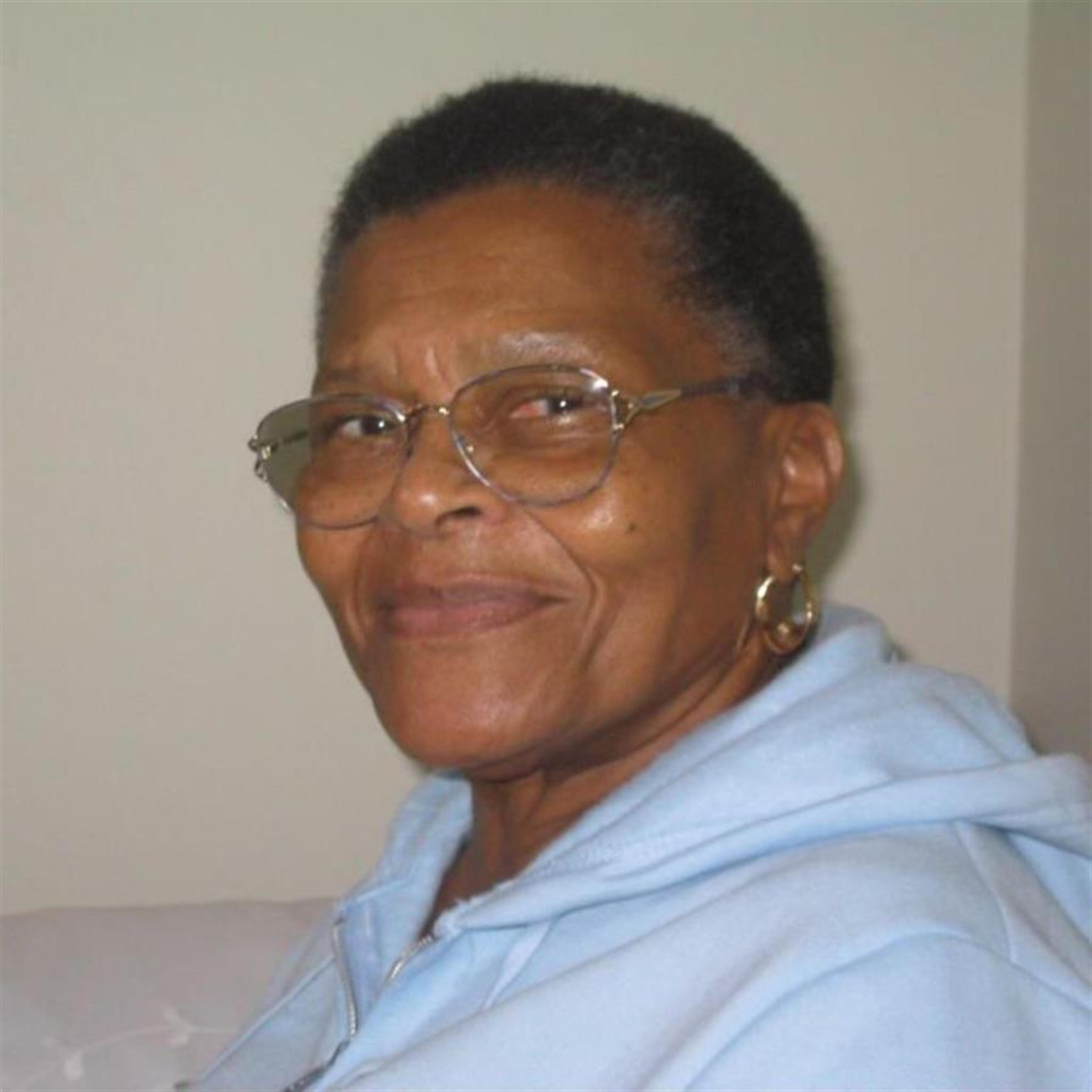 Anita Fransika Zenah Davis