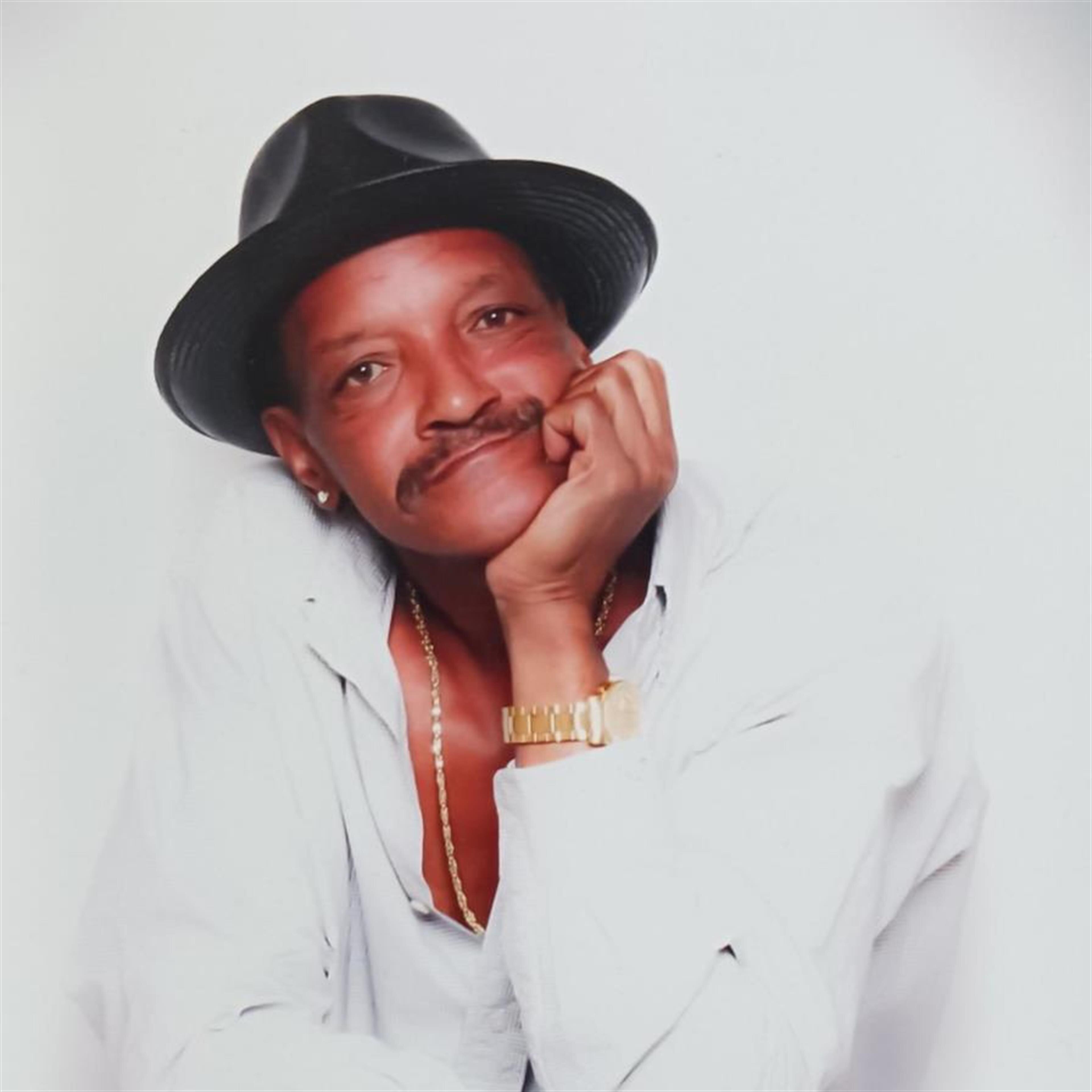 MR. CAMERON SWAYZE LEWIS