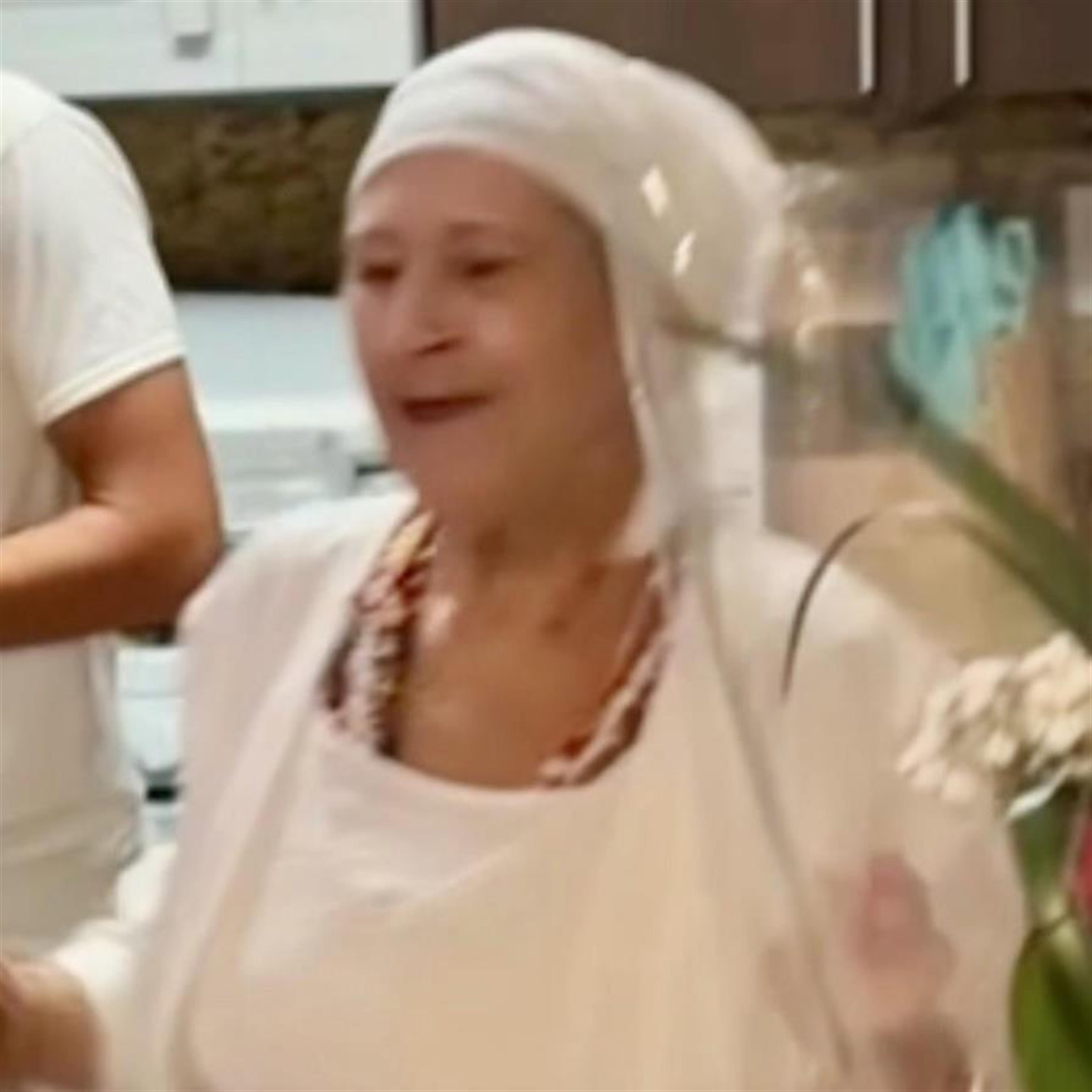 Helen Lavina (Garay)