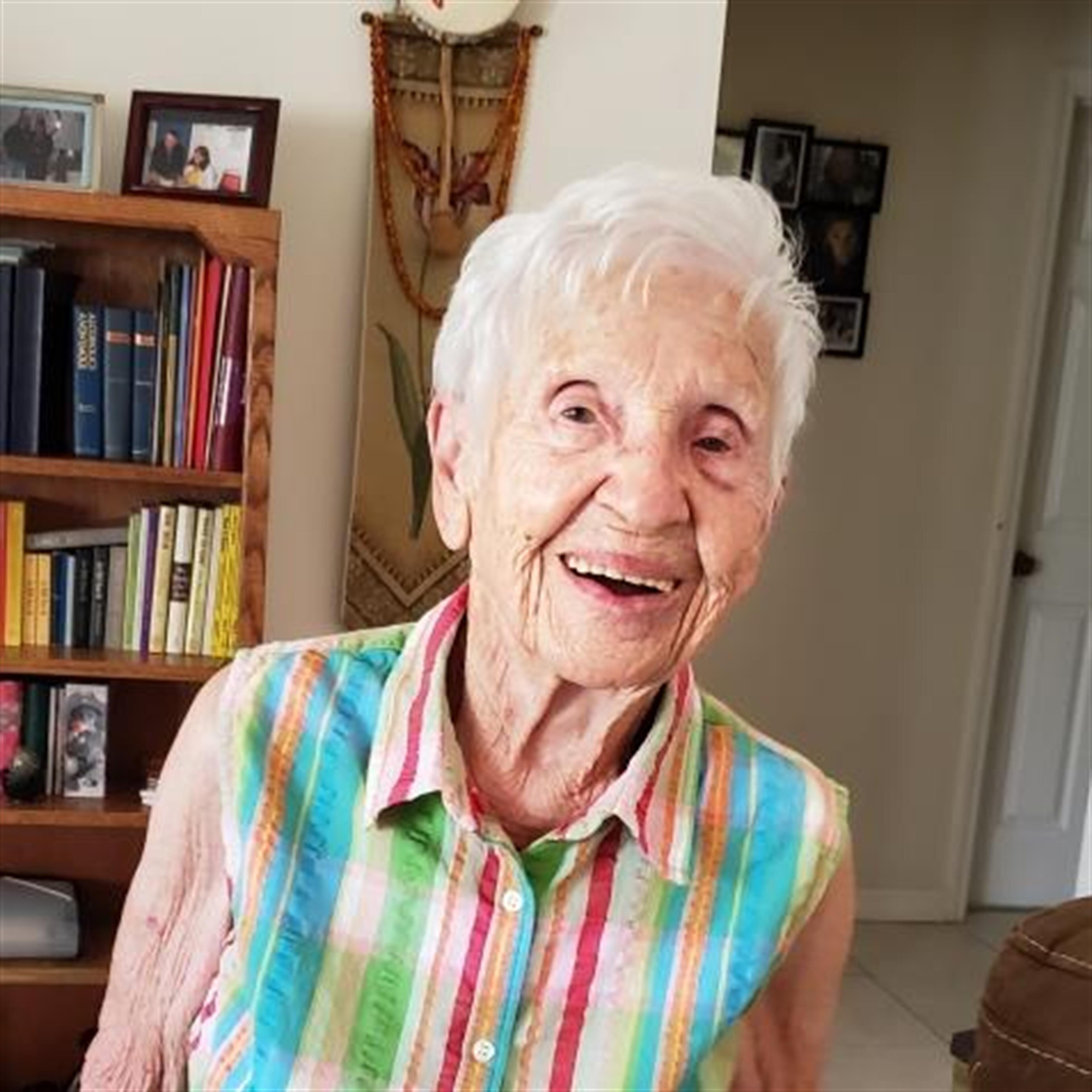 Gloria Mirra
