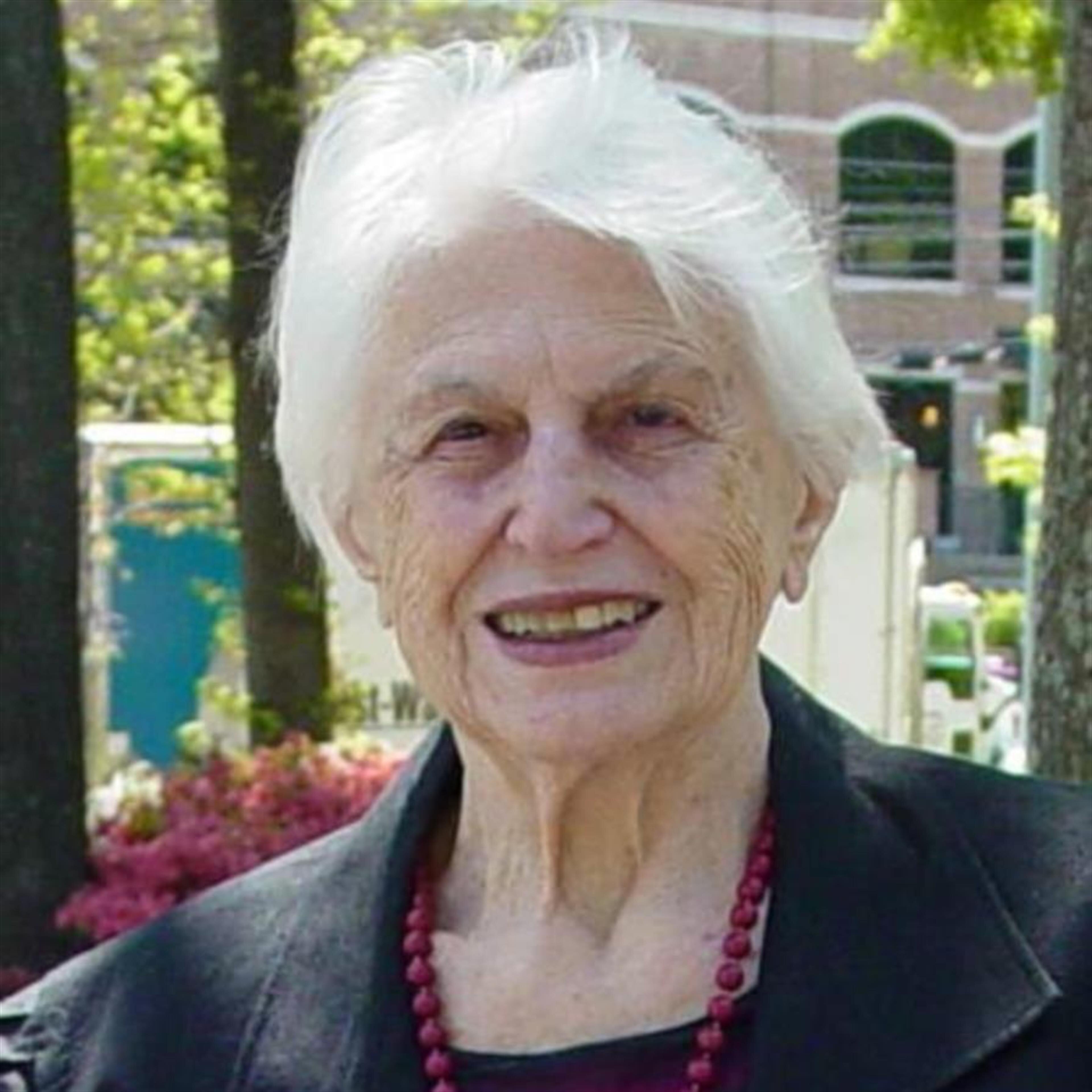 Rosalie W Dickey