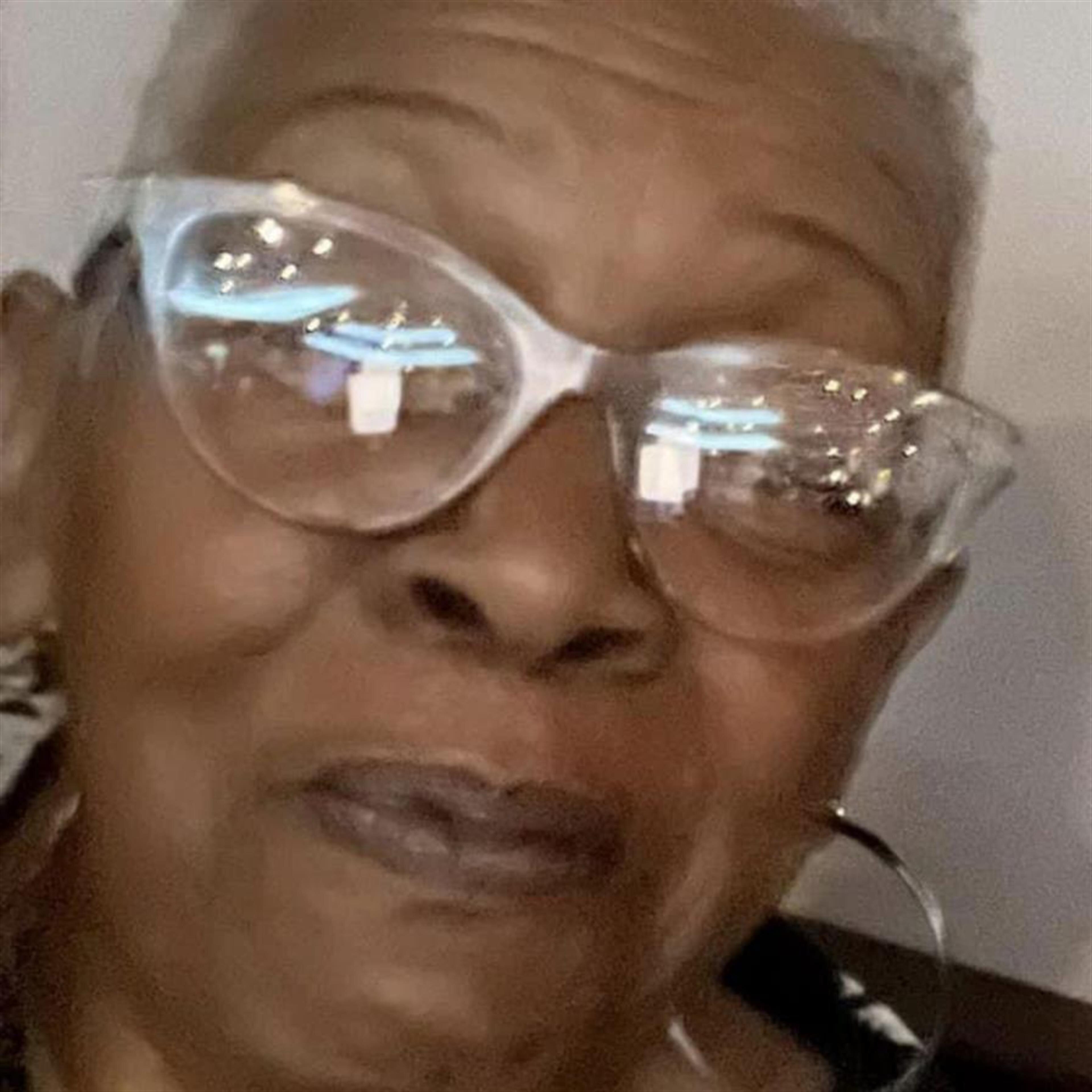 Evelyn Davis Simms