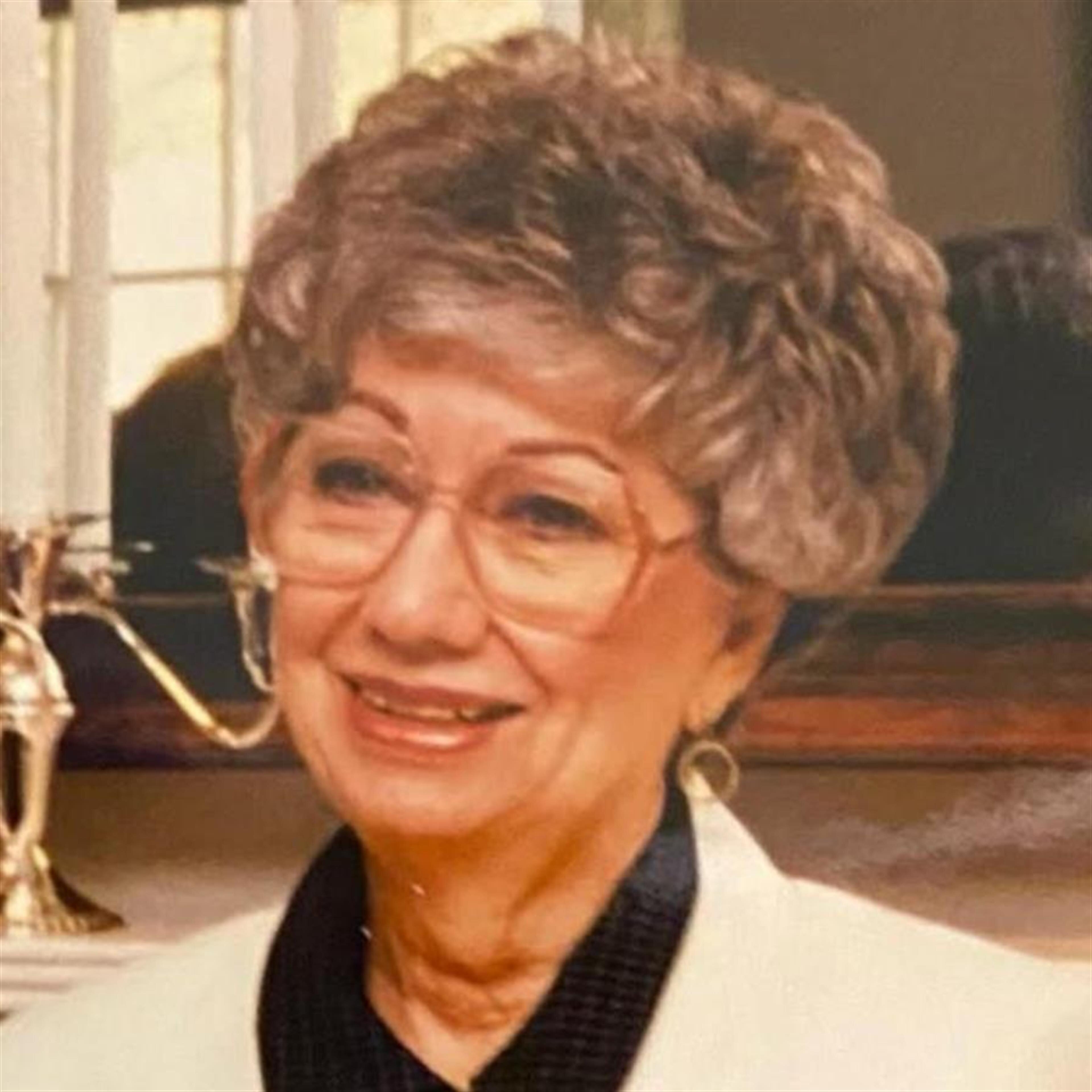 Shirley Daphine Mackey
