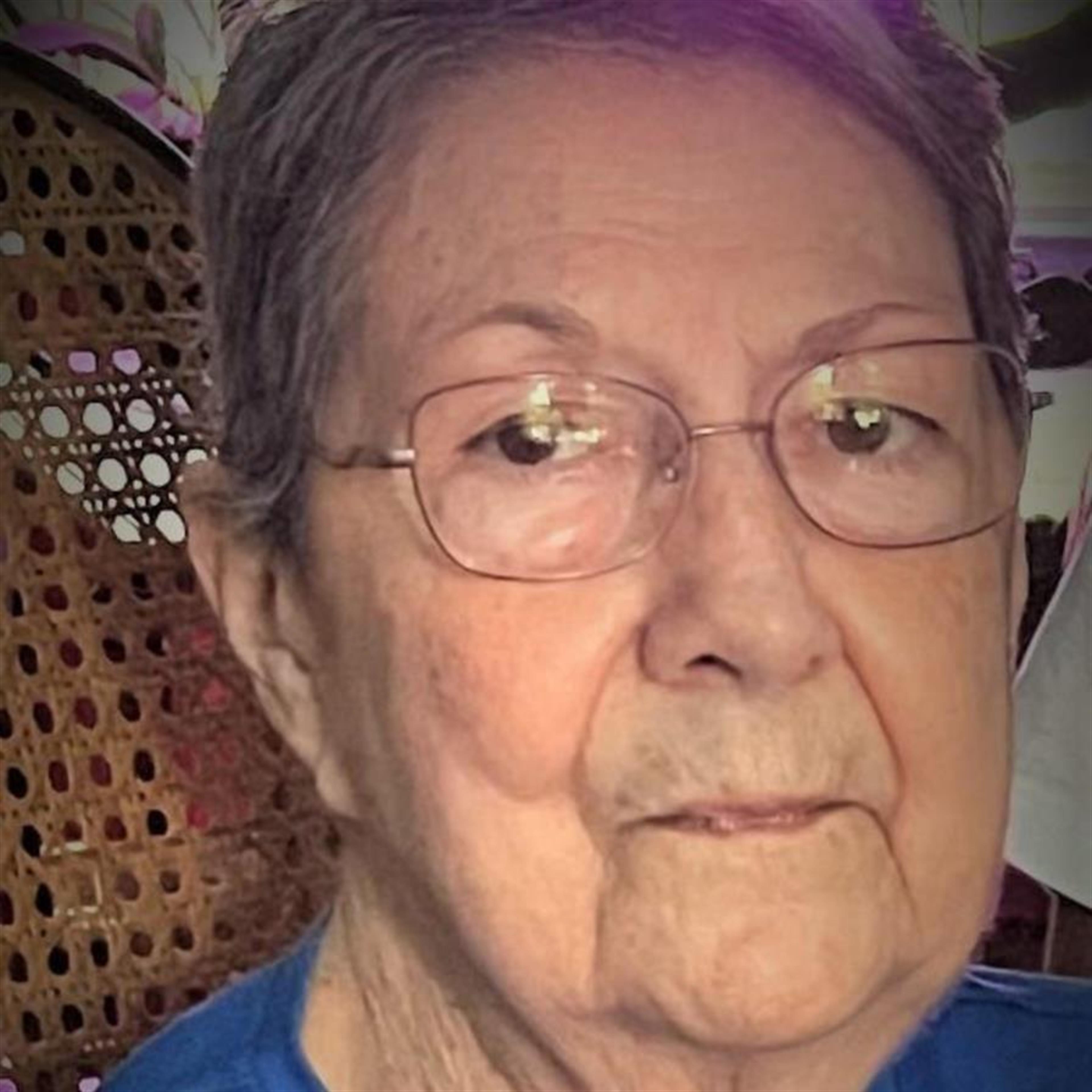 Eva "Gwen" Gwendolyn Clark