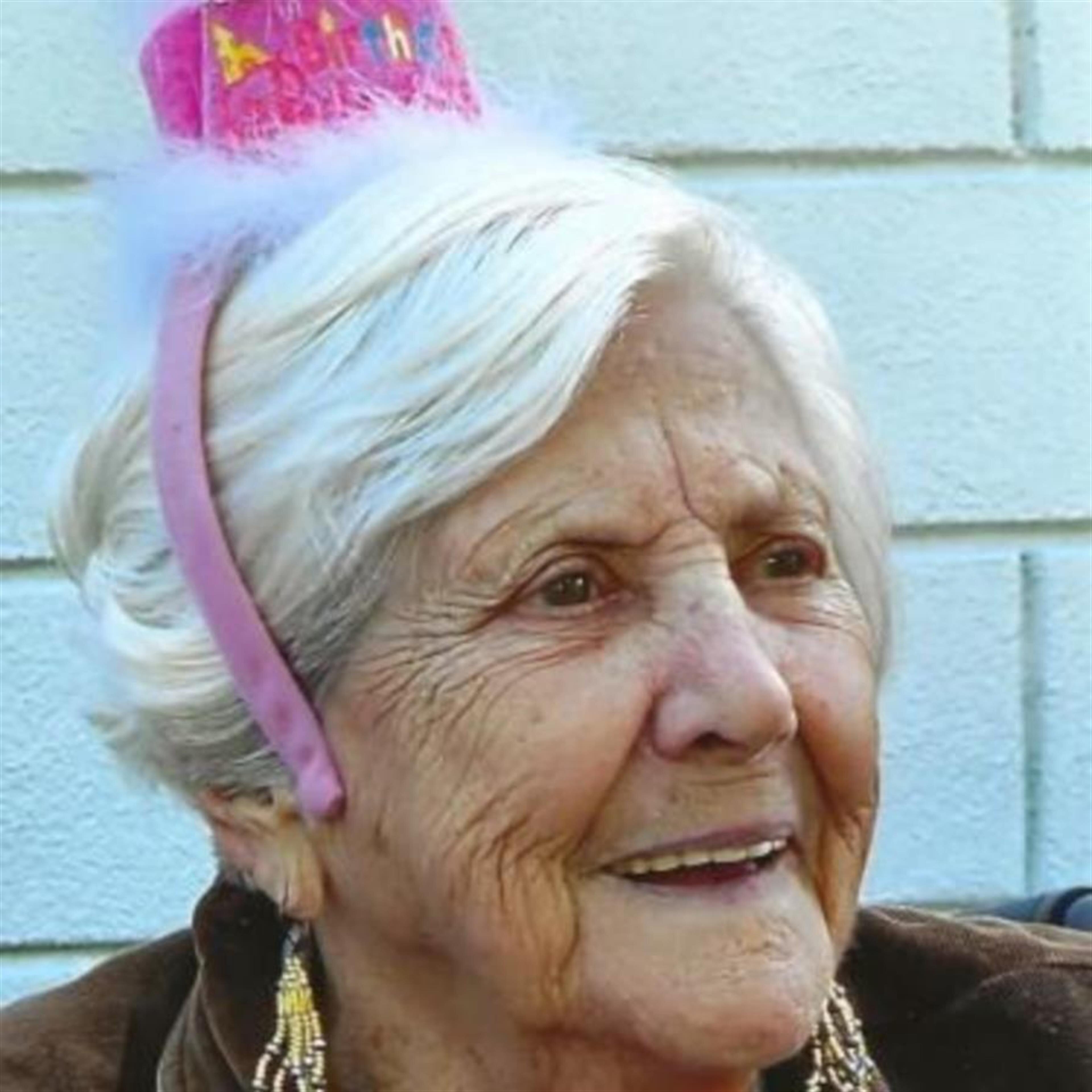 Sarah D Deka