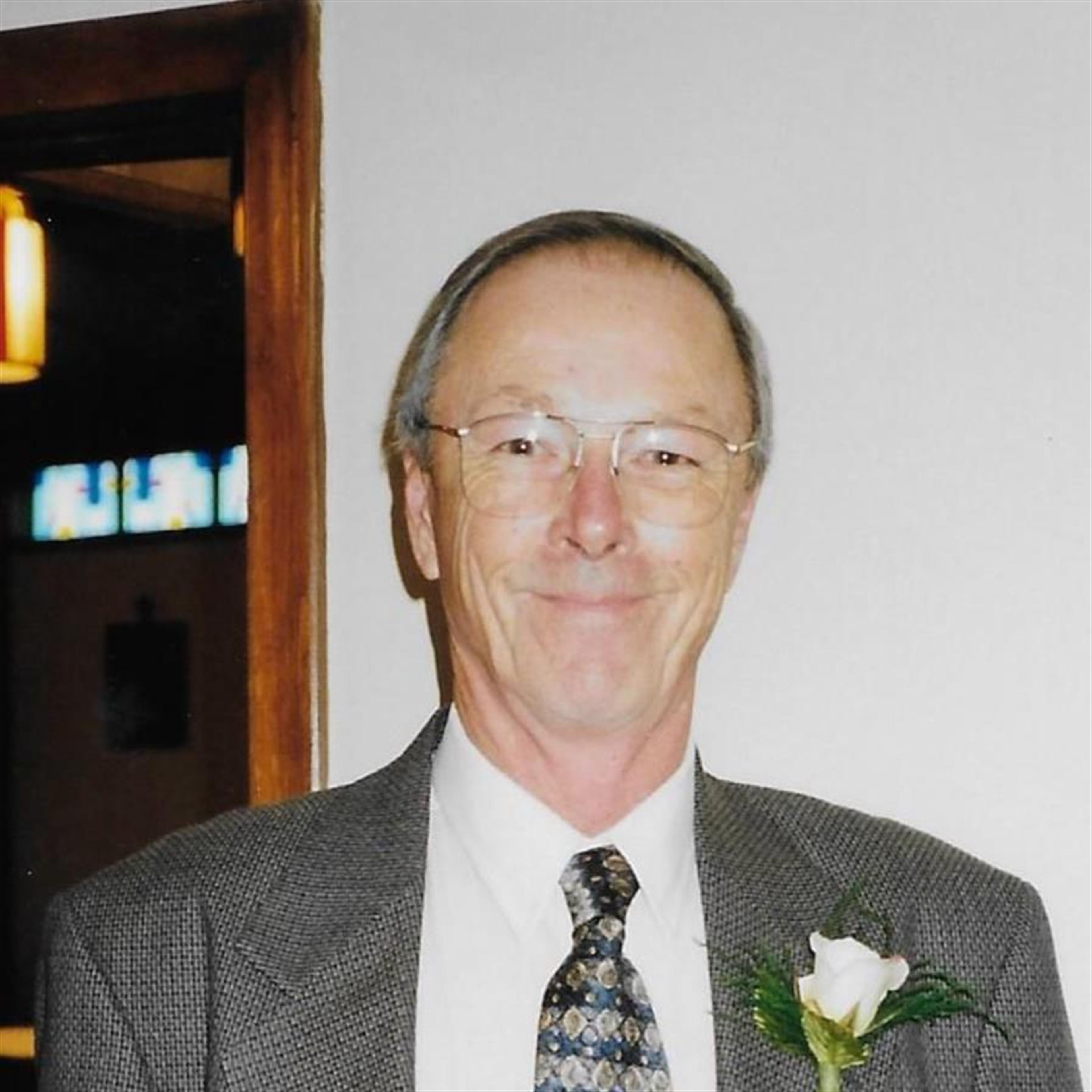 Myron Lee Myrvold's obituary picture