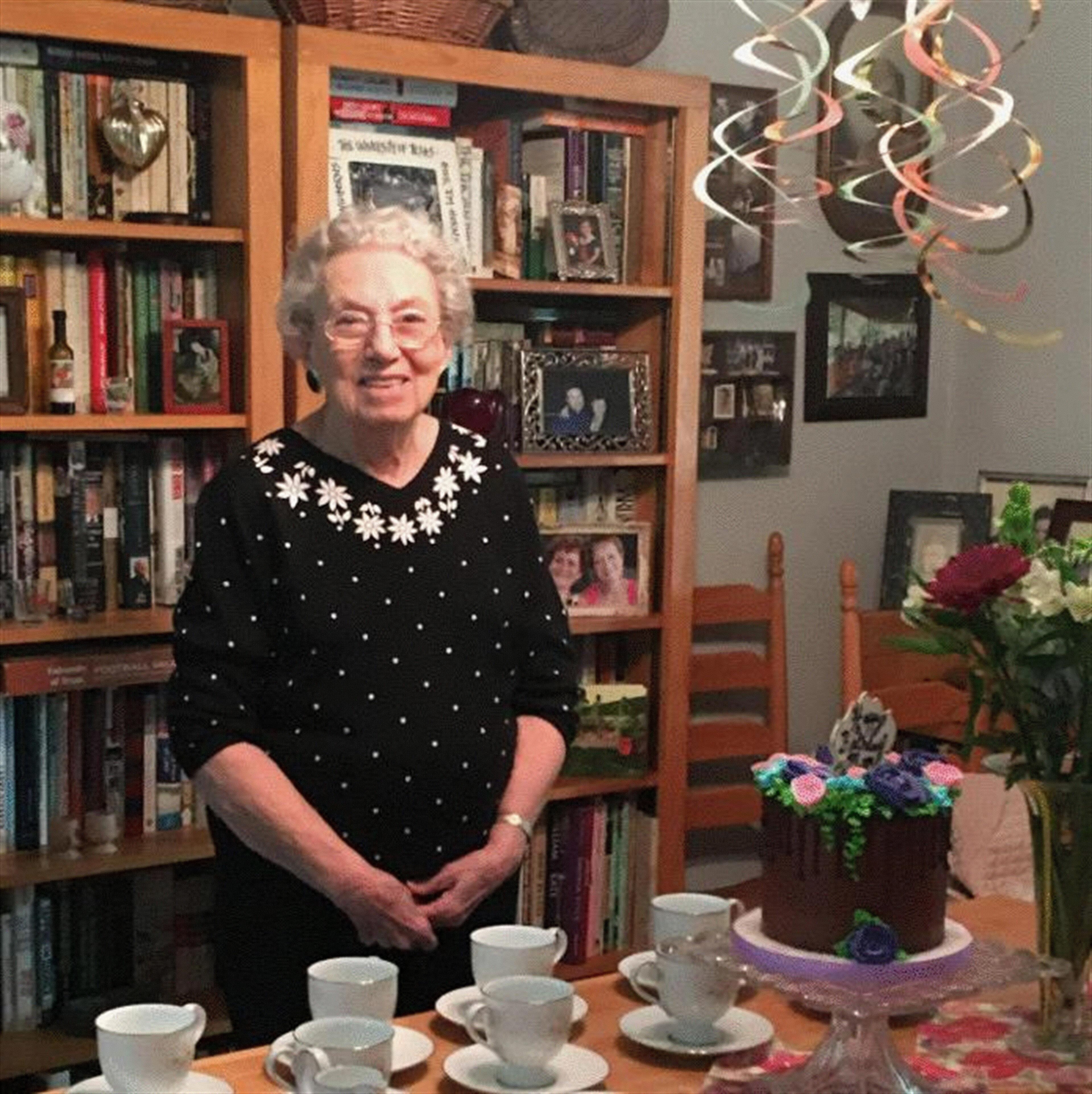 Anita Currey