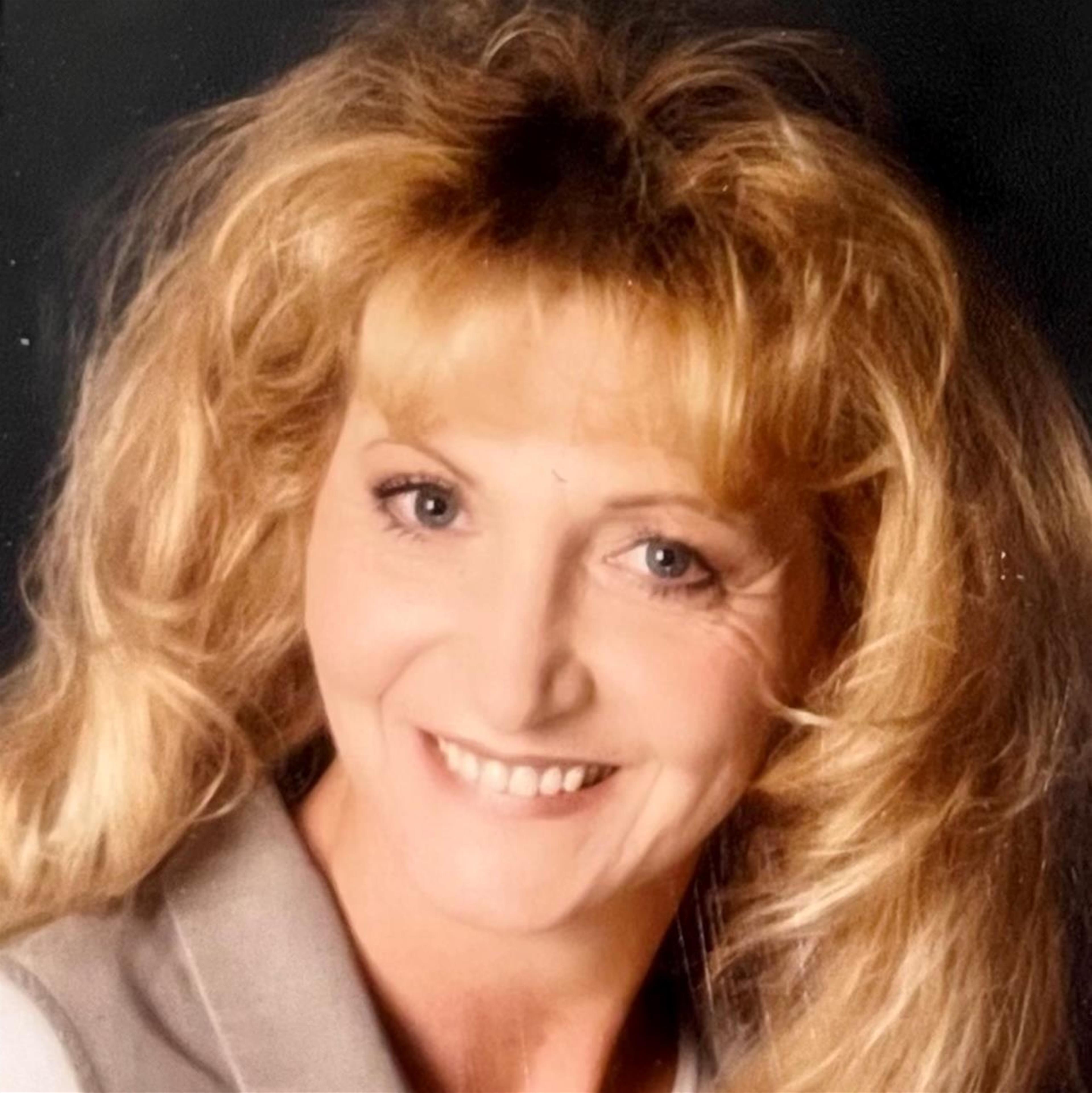 Lois Ann Miller Roundy