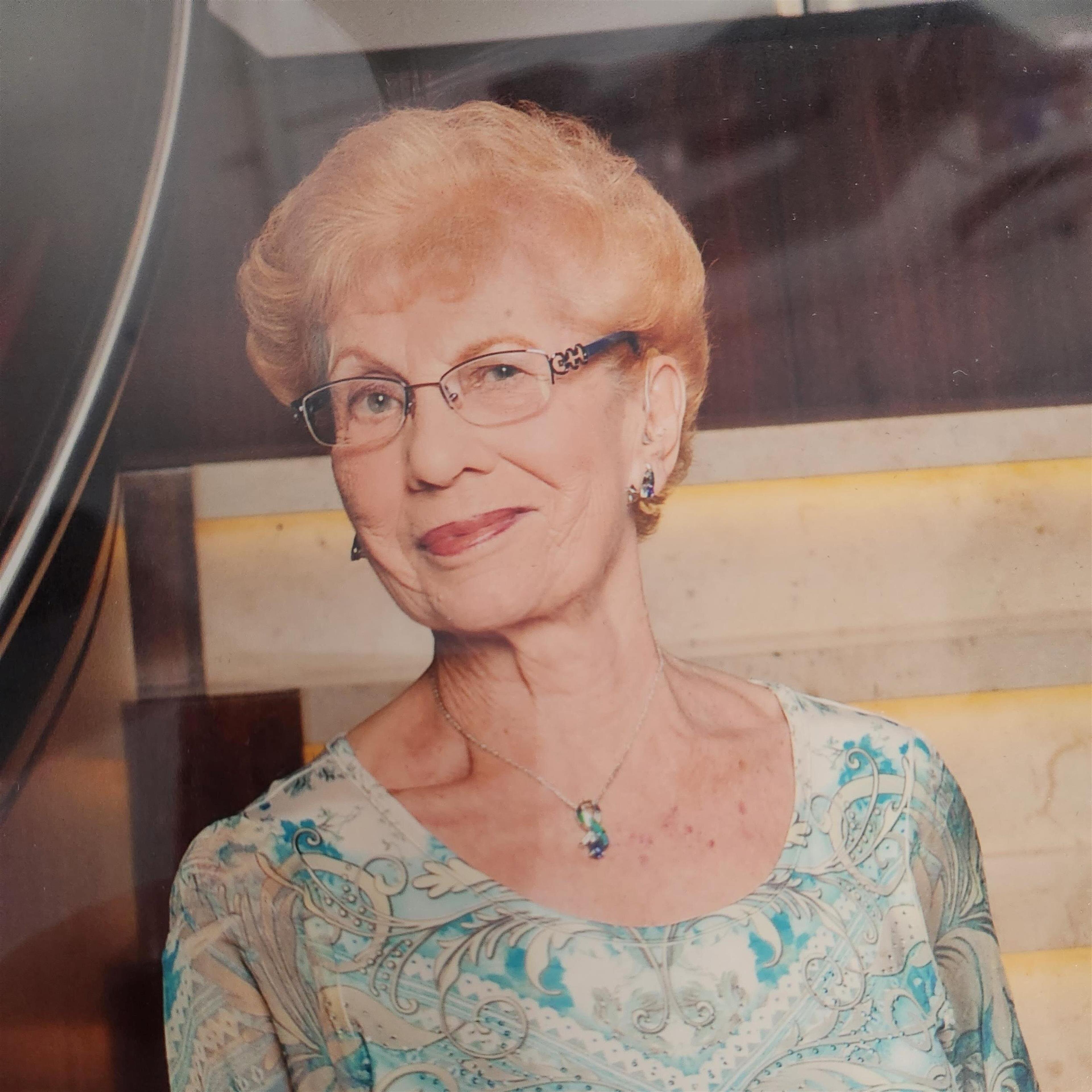 Suzanne E Bander