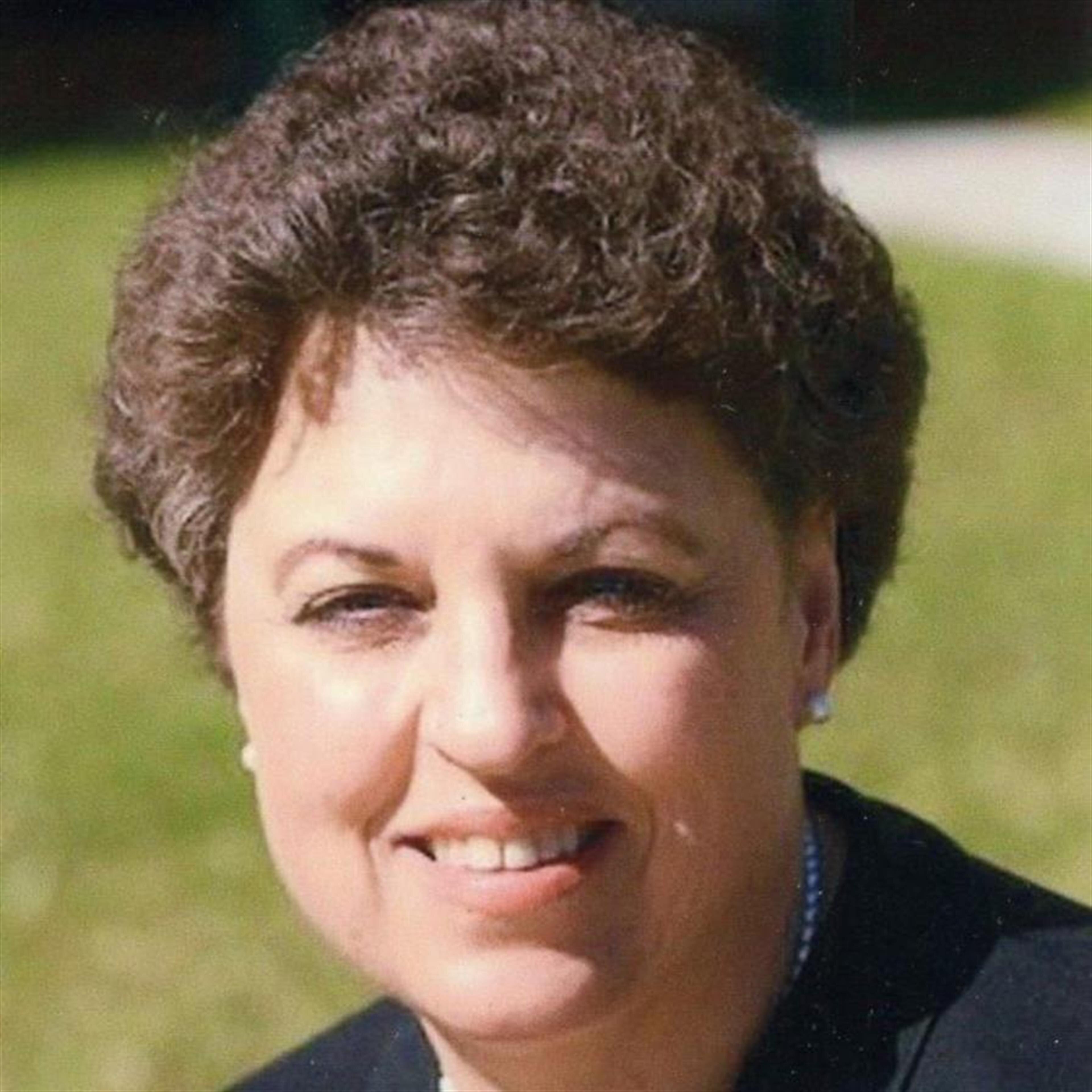 Bonnie Stine