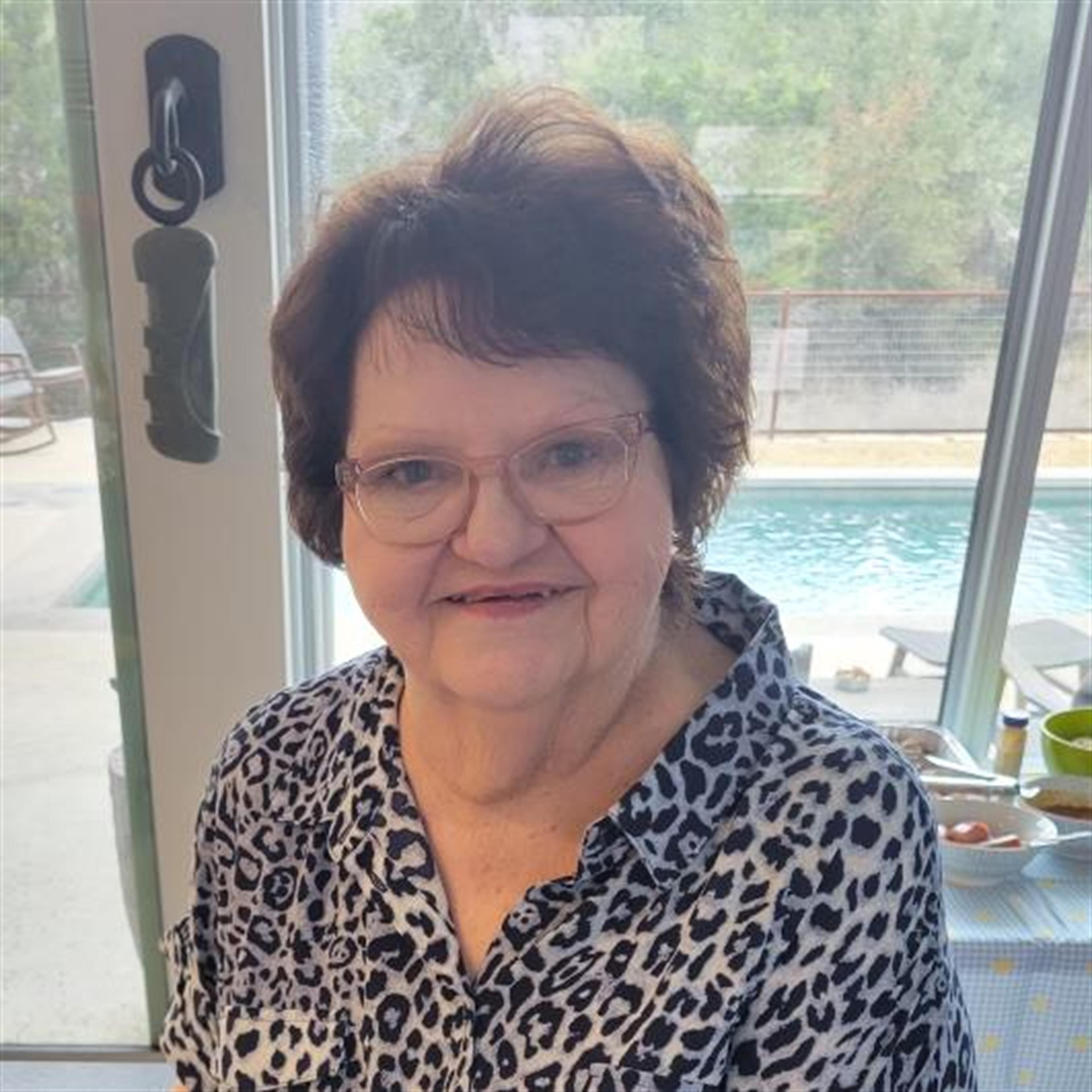 Shirley Meekins